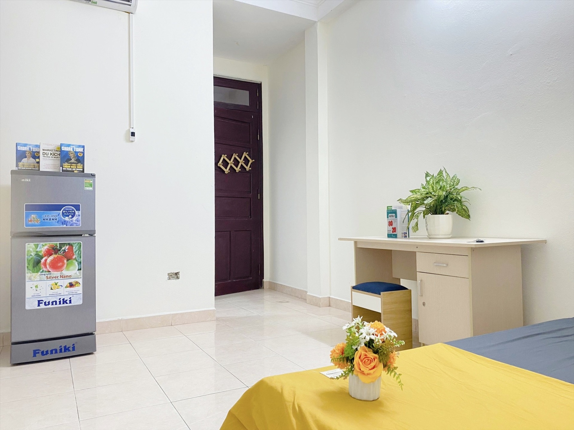 Phòng trọ Studio 22m2 tại Suha Home Nguyễn Khả Trạc - Cầu Giấy - Góc làm việc