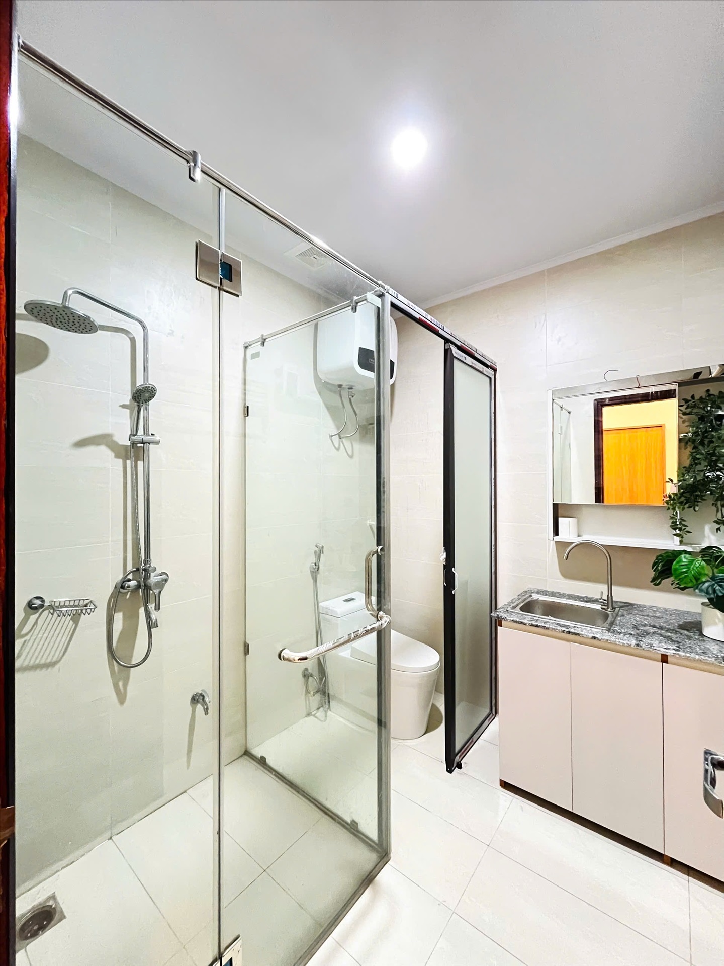 Phòng trọ 1 Phòng ngủ 30m2 tại 4PS Housing Nguyễn Khánh Toàn - Cầu Giấy - Phòng tắm