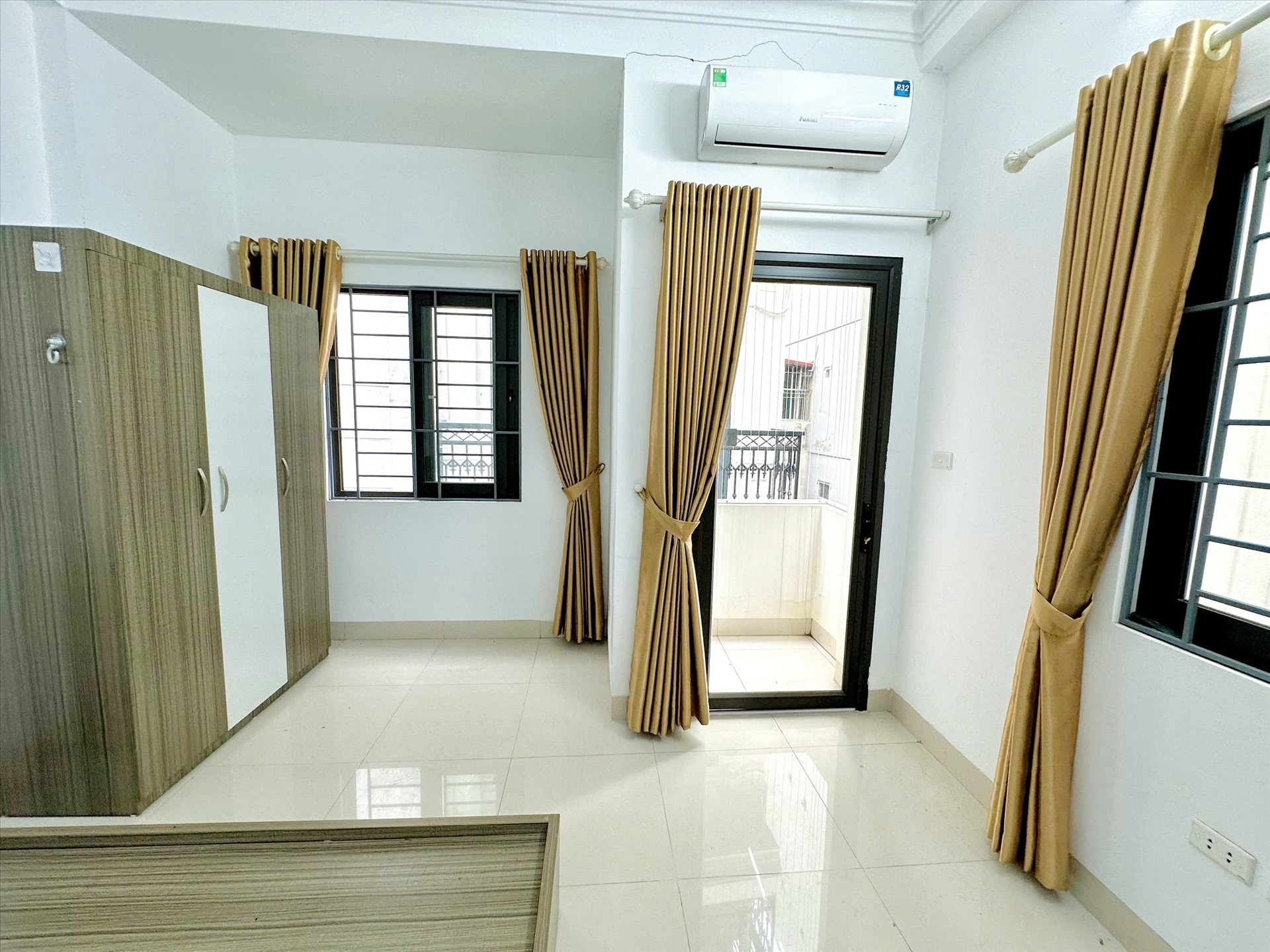 Phòng trọ 1 Phòng ngủ 40m2 tại TT House 3 Nguyễn Khánh Toàn - Cầu Giấy - Phòng khách