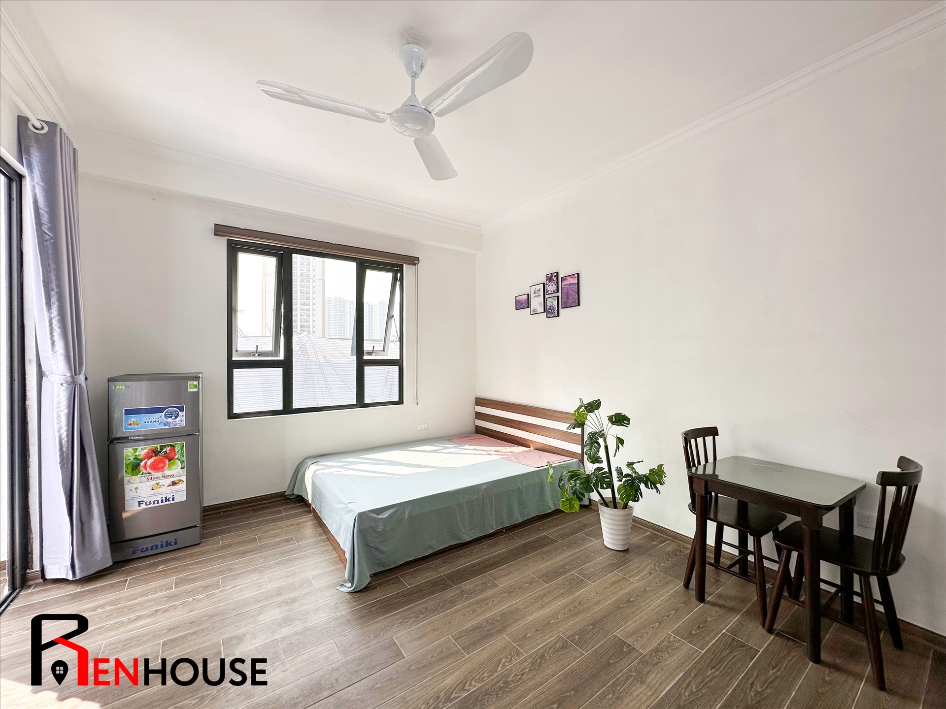 Phòng trọ Studio 32m2 tại RenHouse Hồ Tùng Mậu - Bắc Từ Liêm - Phòng ngủ