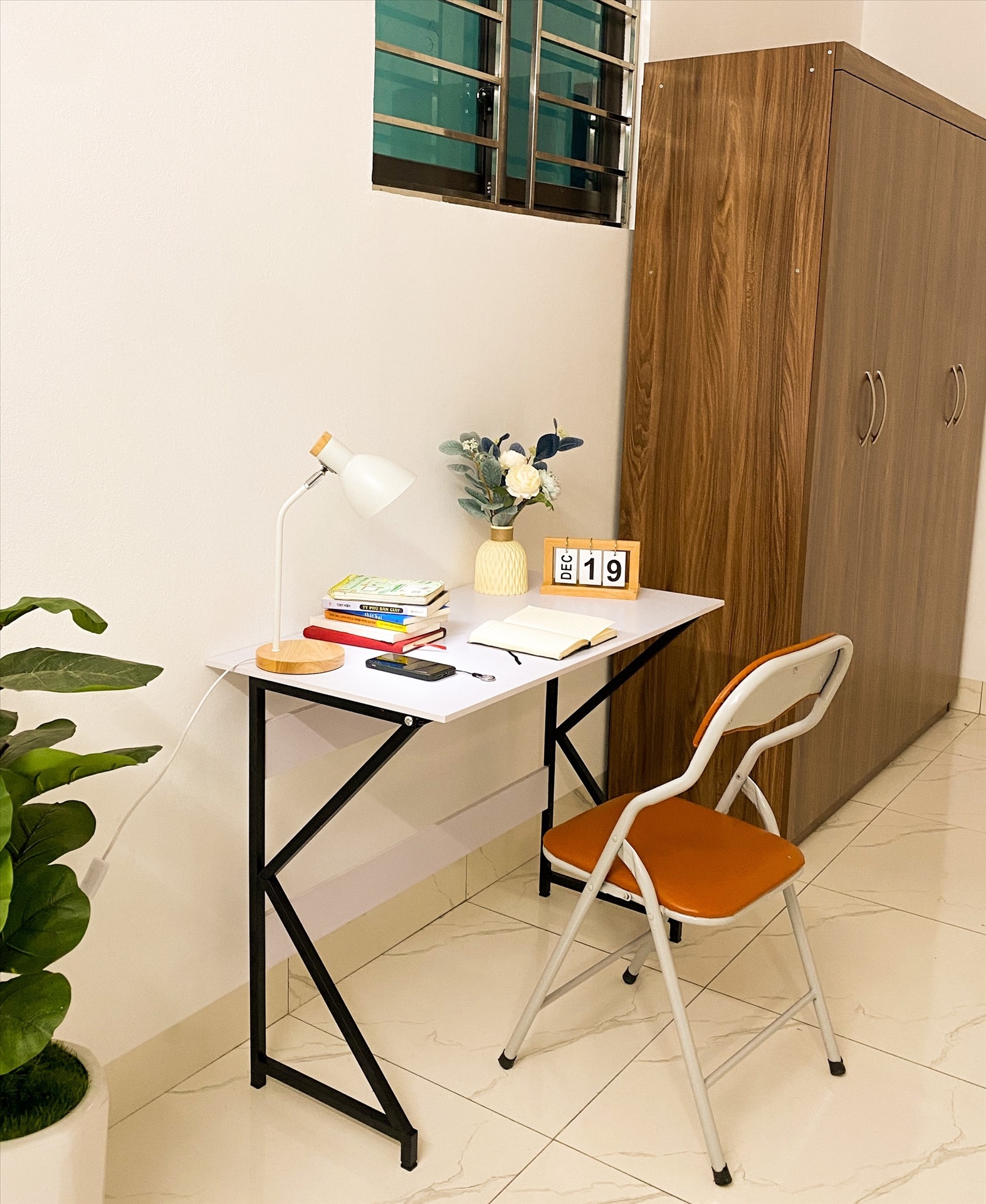 Phòng trọ Studio 30m2 tại Timehouse Nguyễn Đạo An - Bắc Từ Liêm - Góc làm việc