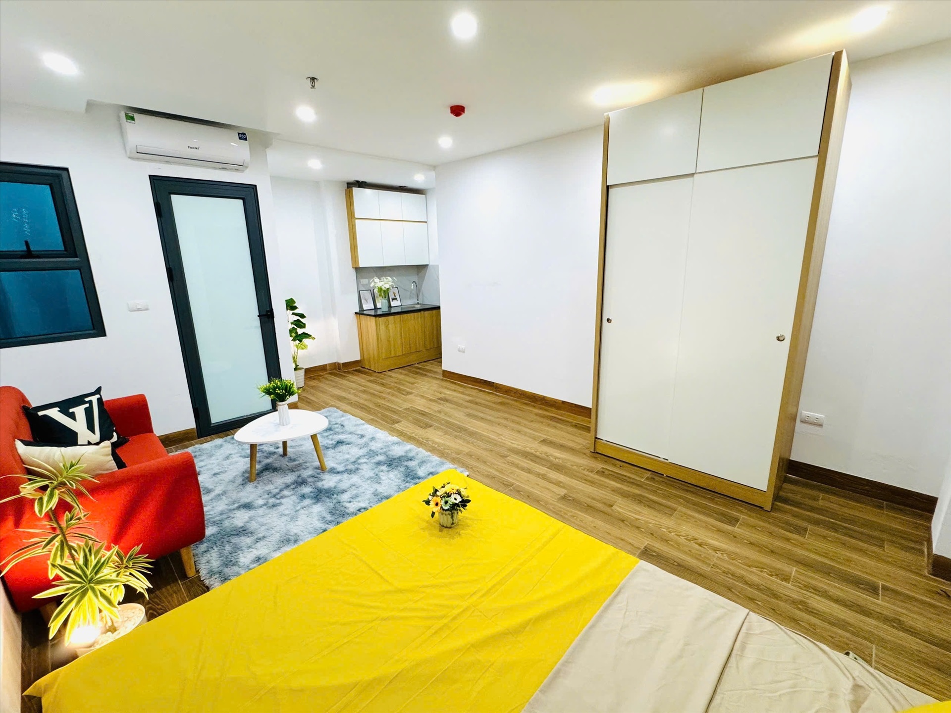 Phòng trọ Studio 25m2 tại Vihome Plus Lê Quang Đạo - Nam Từ Liêm - Phòng khách