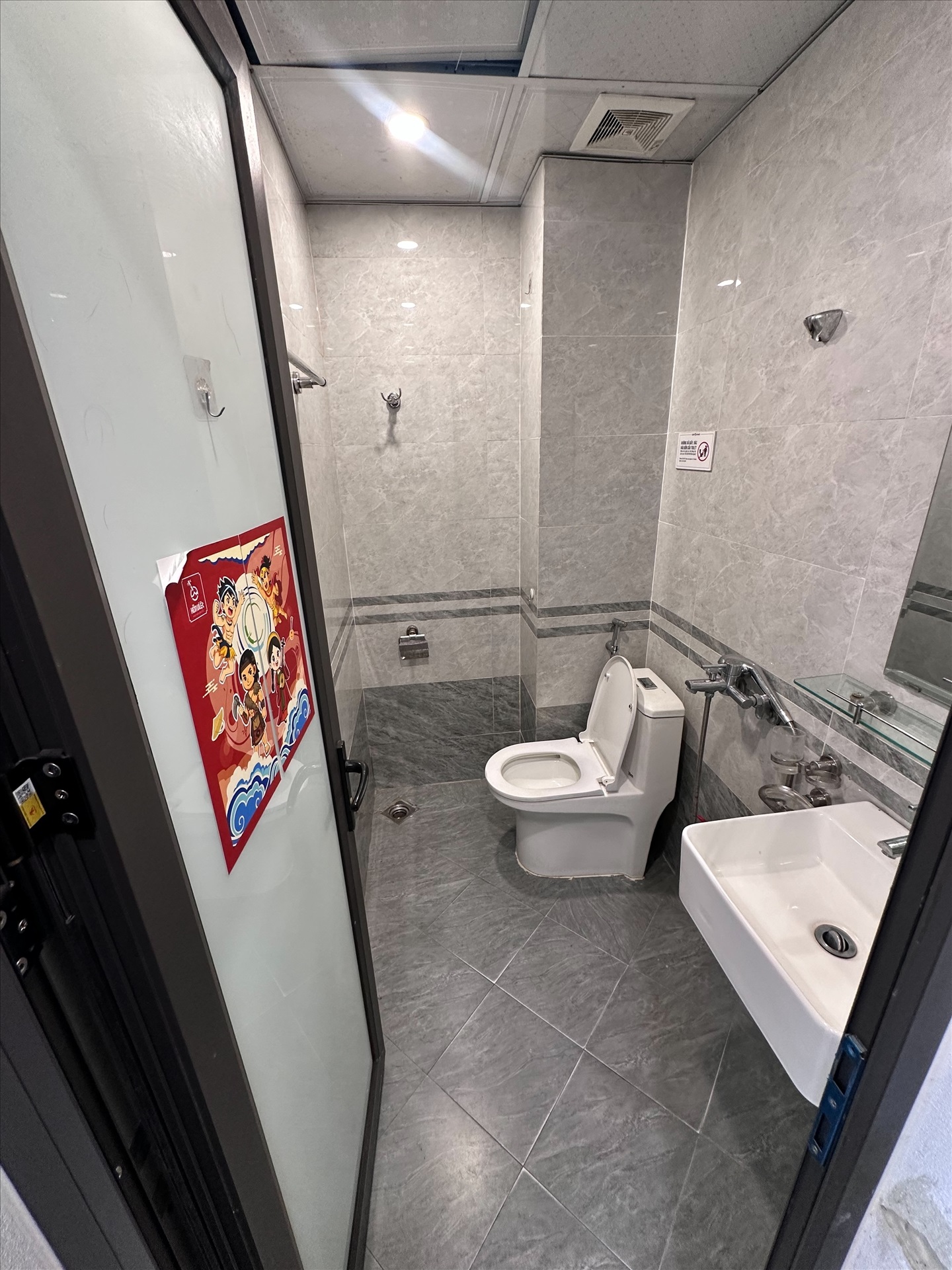 Phòng trọ Studio 25m2 tại GENZ Home Xuân Phương - Nam Từ Liêm - Phòng tắm