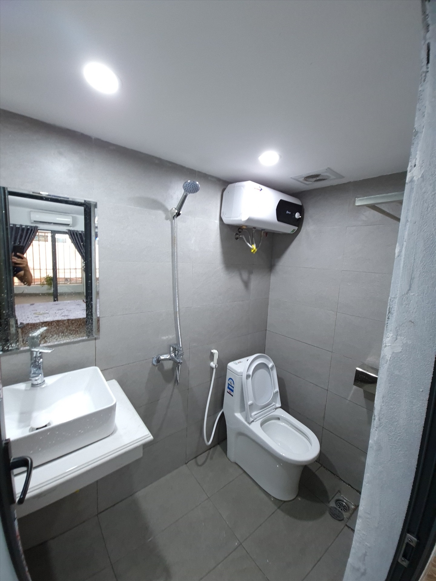 Phòng trọ 1 Phòng ngủ 40m2 tại Salahomes Vũ Tông Phan - Thanh Xuân - Phòng tắm