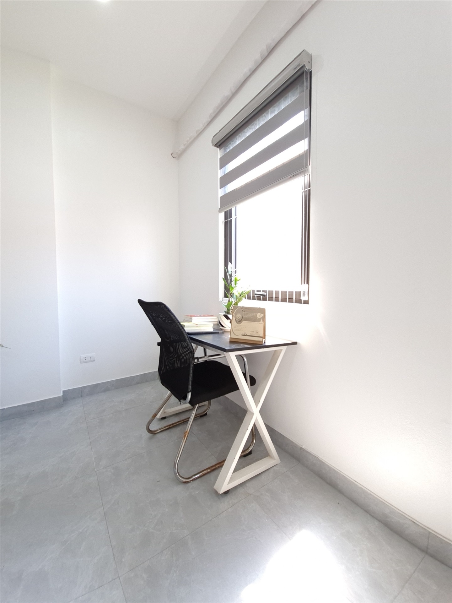 Phòng trọ 1 Phòng ngủ 35m2 tại Salahomes 2 Bùi Xương Trạch - Thanh Xuân - Góc làm việc