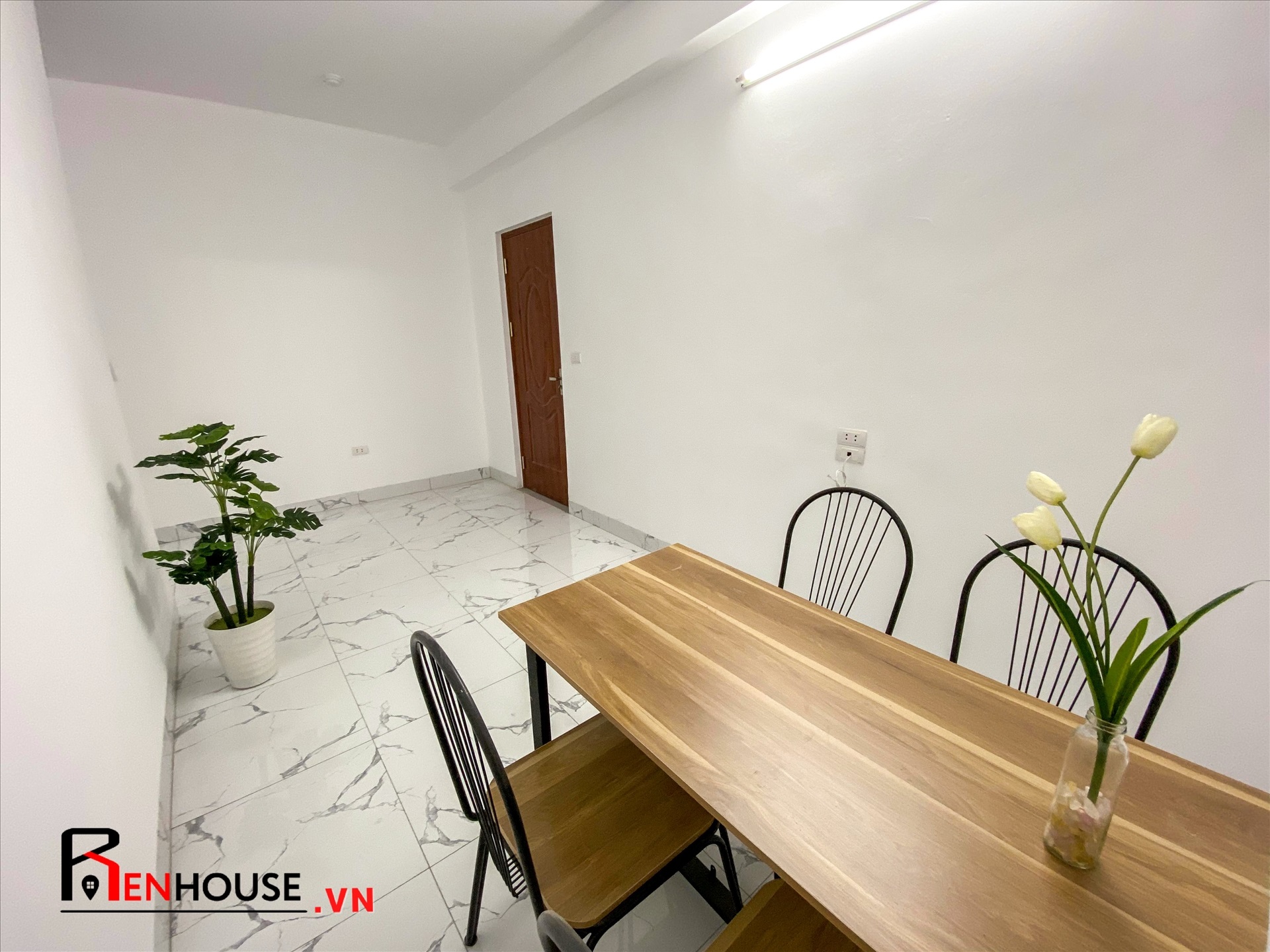 Phòng trọ Studio 35m2 tại RenHouse 2 Đại Lộ Thăng Long - Nam Từ Liêm - Phòng khách