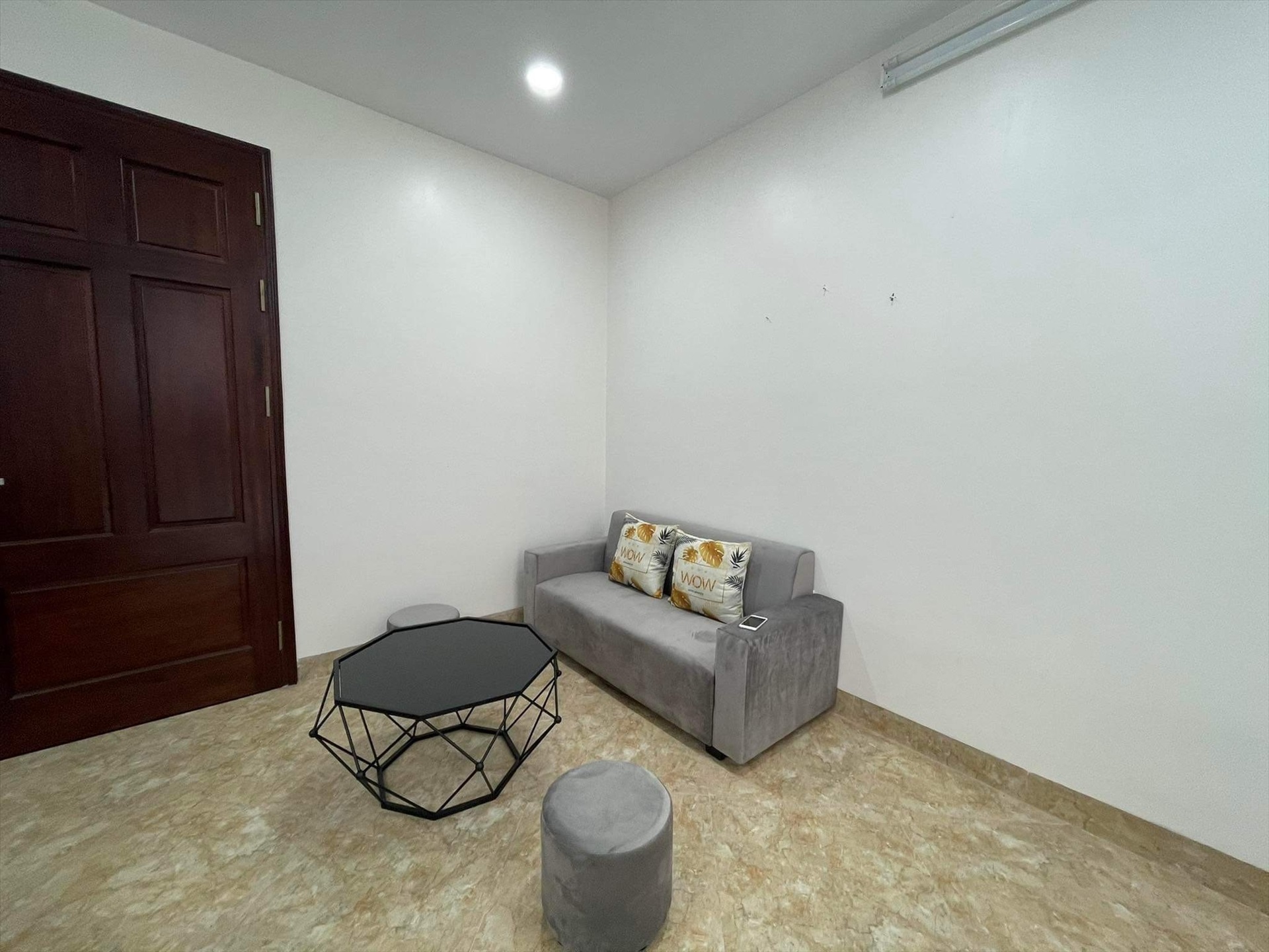 Phòng trọ Studio 50m2 tại TC Home Trần Quốc Vượng - Cầu Giấy - Phòng khách