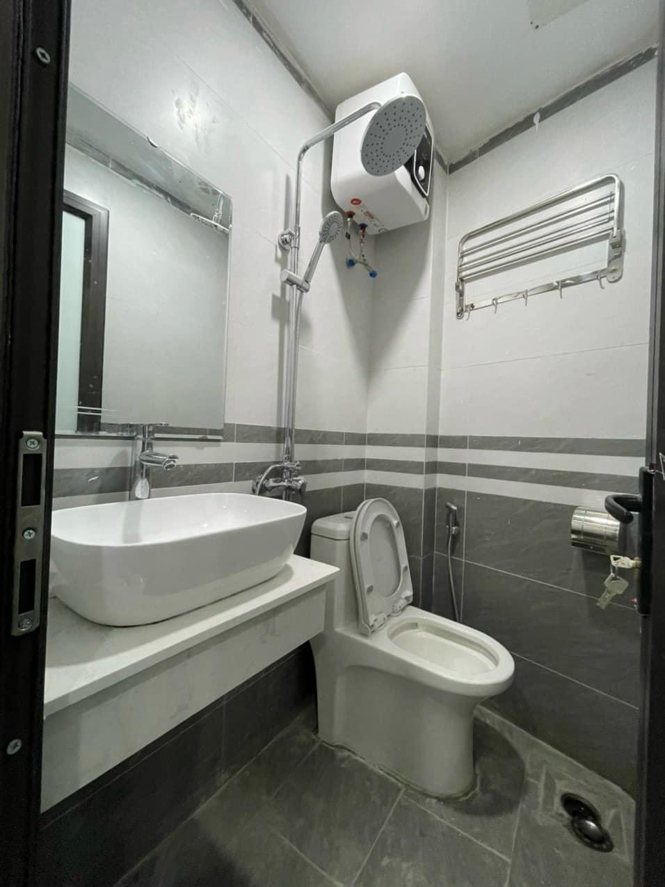 Phòng trọ 2 Phòng ngủ 40m2 tại TC Home Kim Mã - Ba Đình - Phòng tắm