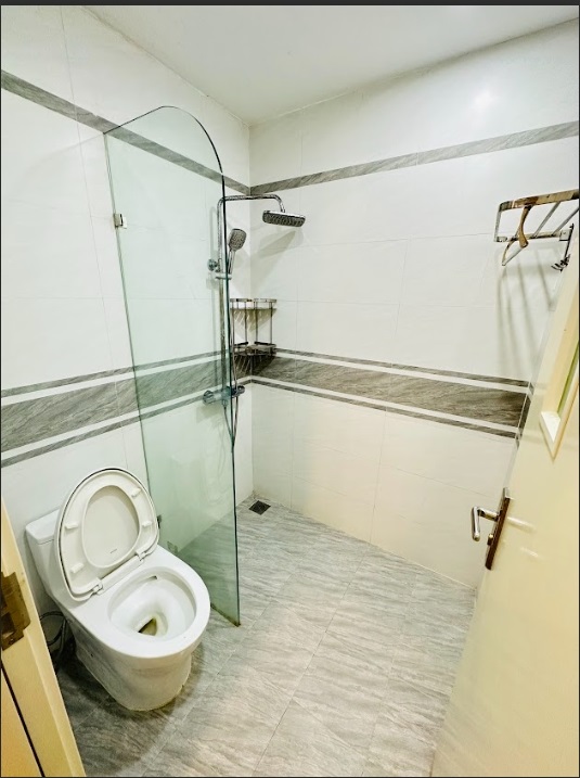 Phòng trọ Studio 25m2 tại Blue Homes Linh Lang - Ba Đình - Phòng tắm