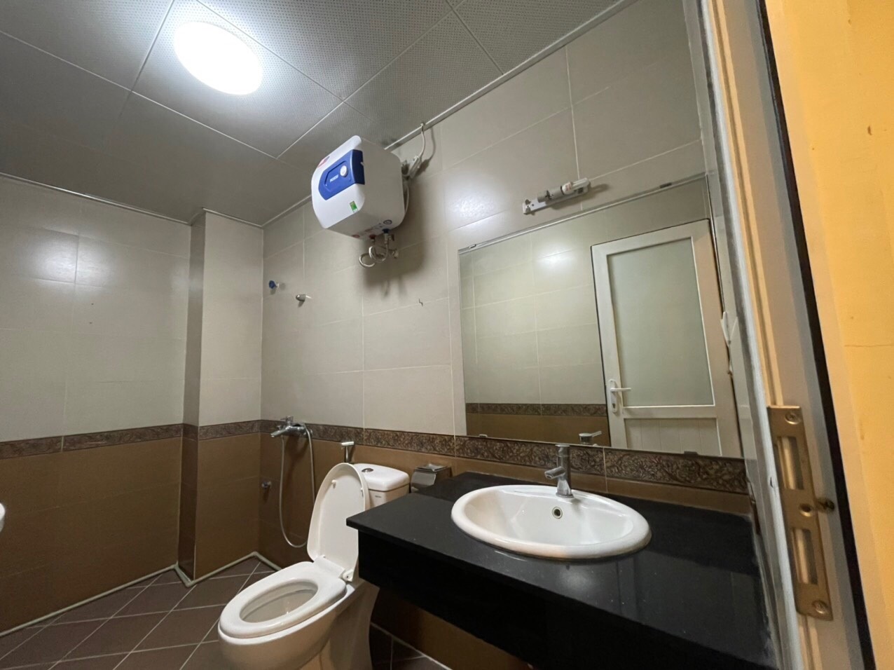 Phòng trọ 1 Phòng ngủ 25m2 tại Sunny  Apartment Hồng Hà - Hoàn Kiếm - Phòng tắm