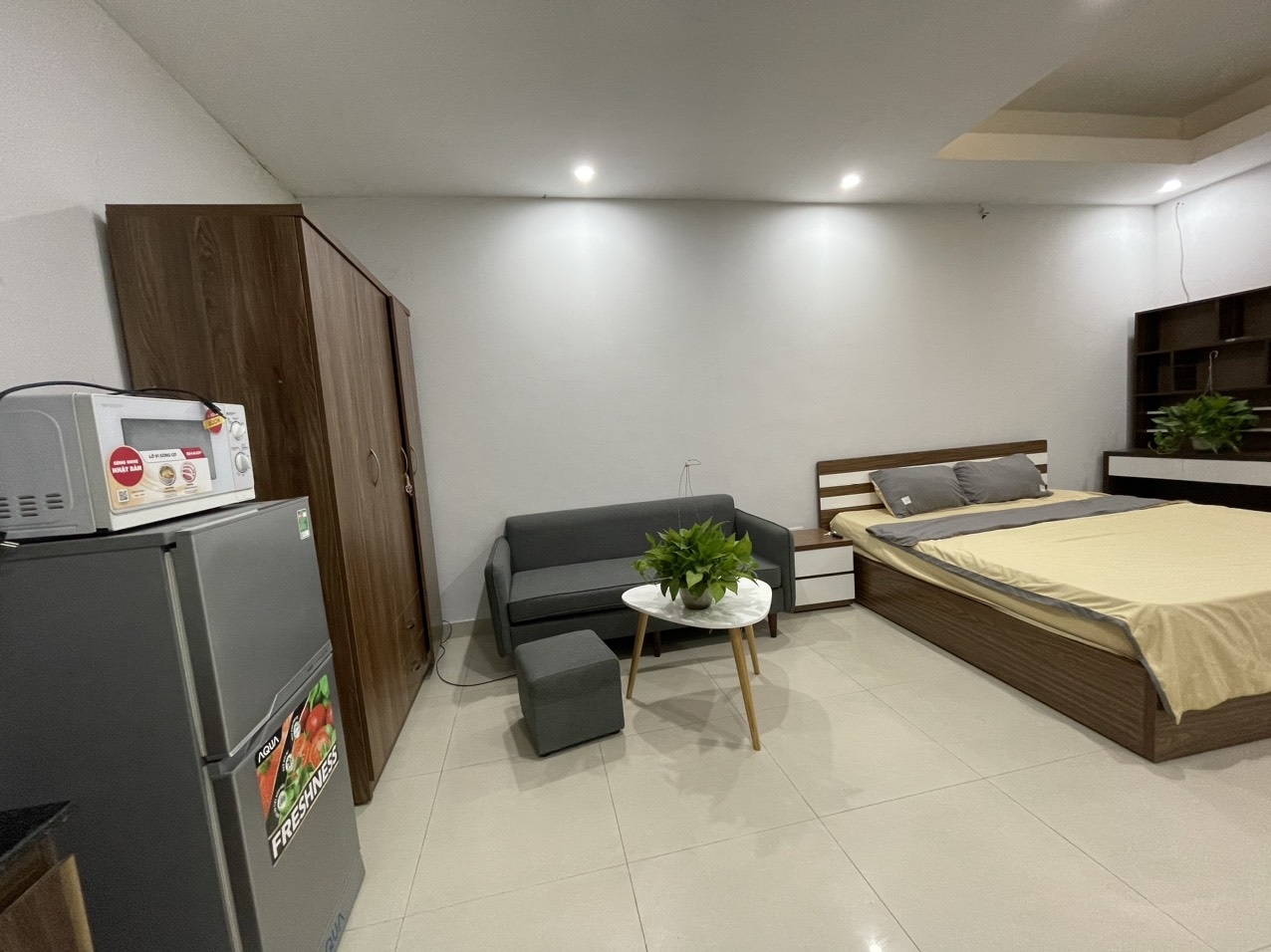 Phòng trọ Studio 25m2 tại Sunny Apartment Xuân Thủy - Cầu Giấy - Phòng khách