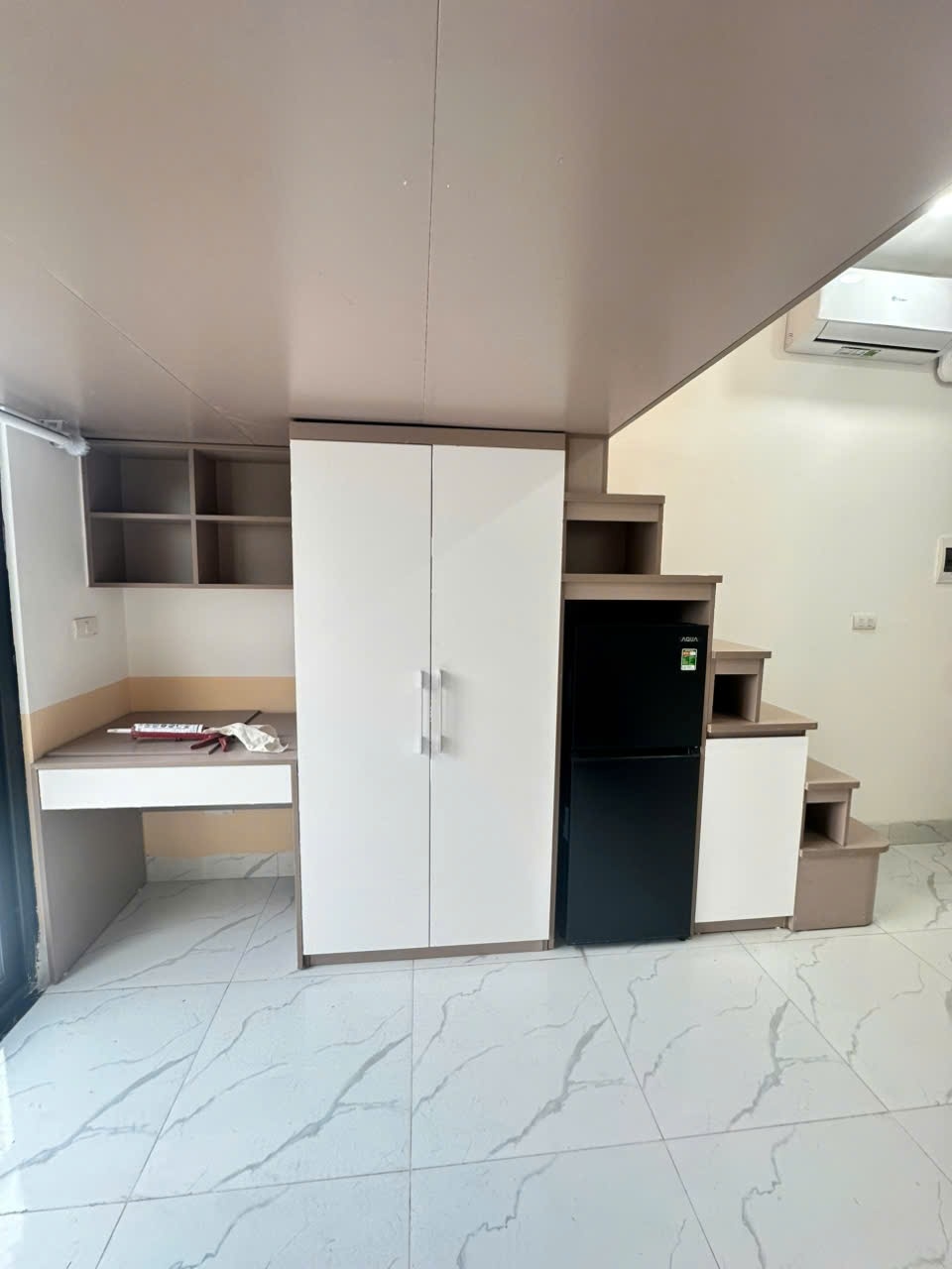 Phòng trọ Duplex 20m2 tại Akaland House Quan Hoa - Cầu Giấy - Phòng khách