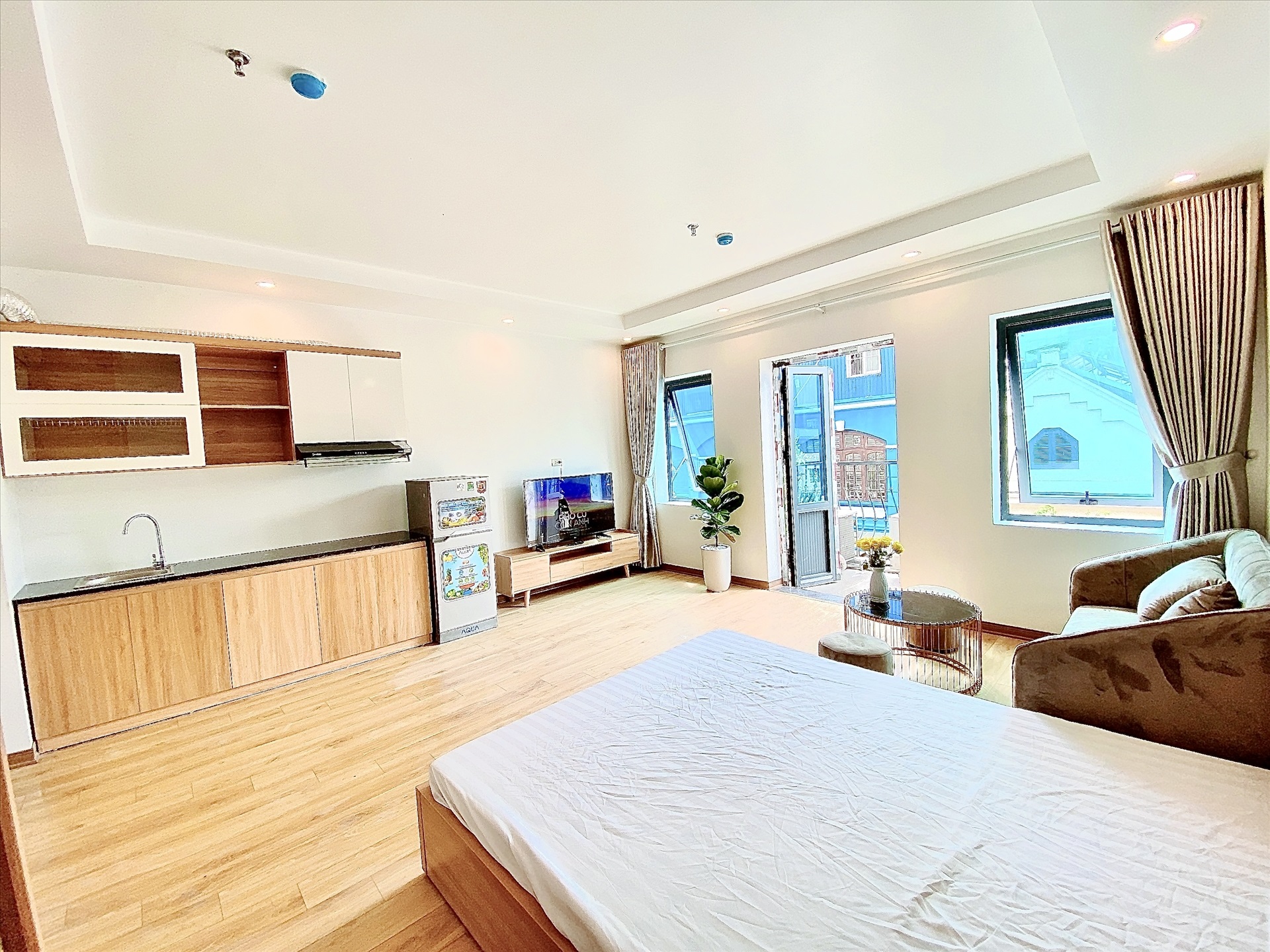 Phòng trọ Studio 35m2 tại Blue Homes Linh Lang - Ba Đình - Phòng khách