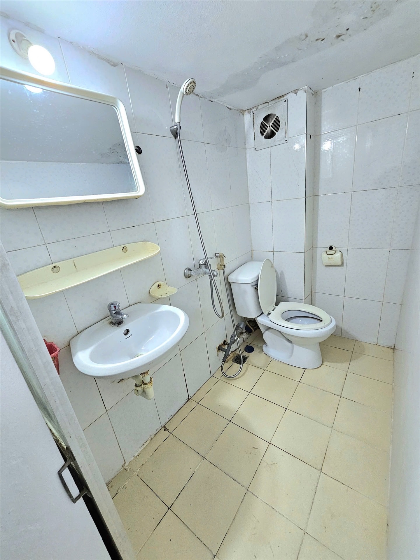 Phòng trọ Studio 25m2 tại TimeHouse Cầu Giấy - Cầu Giấy - Phòng tắm