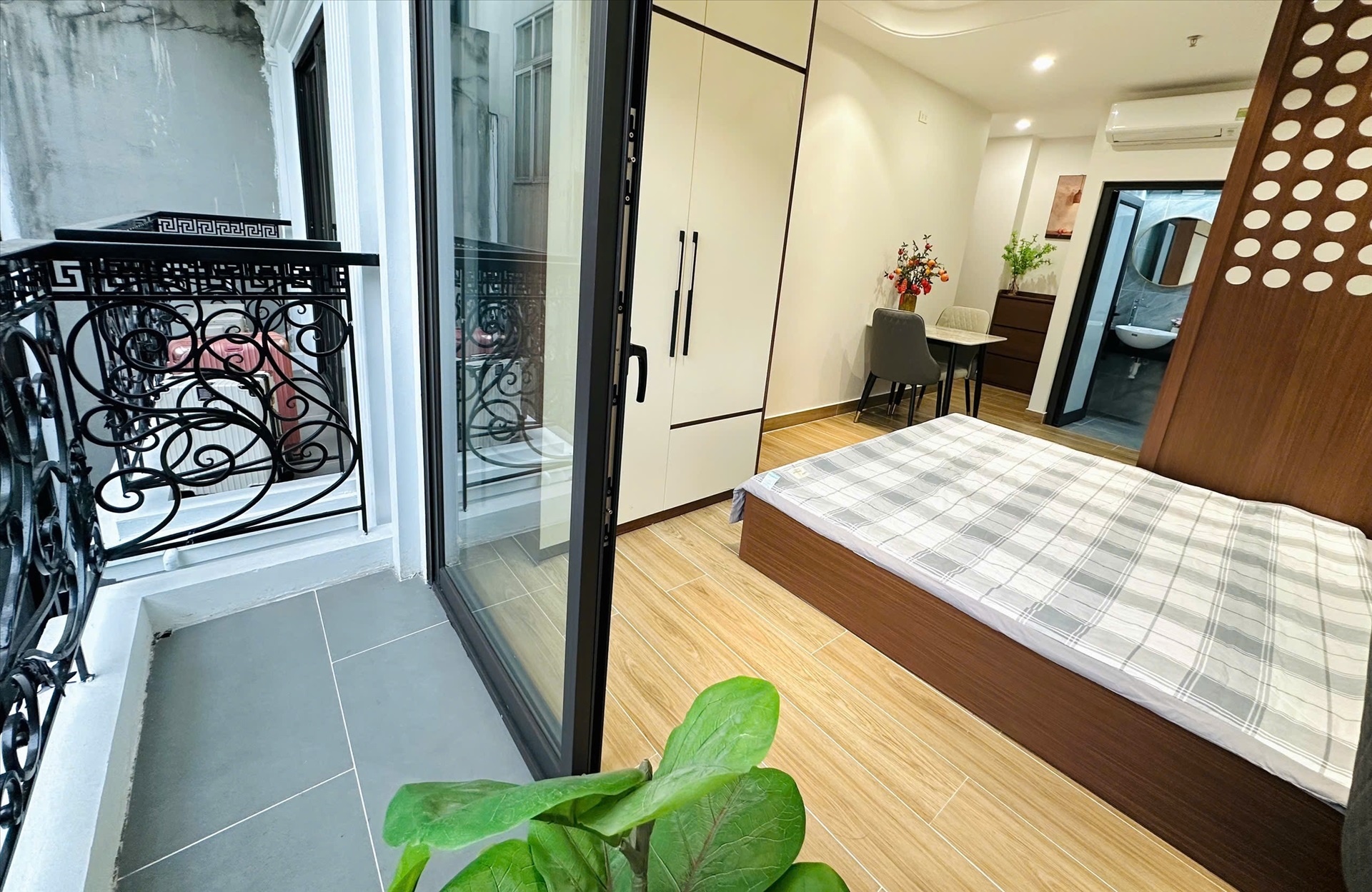 Phòng trọ 1 Phòng ngủ 30m2 tại TT House Trần Duy Hưng - Cầu Giấy - Ban công