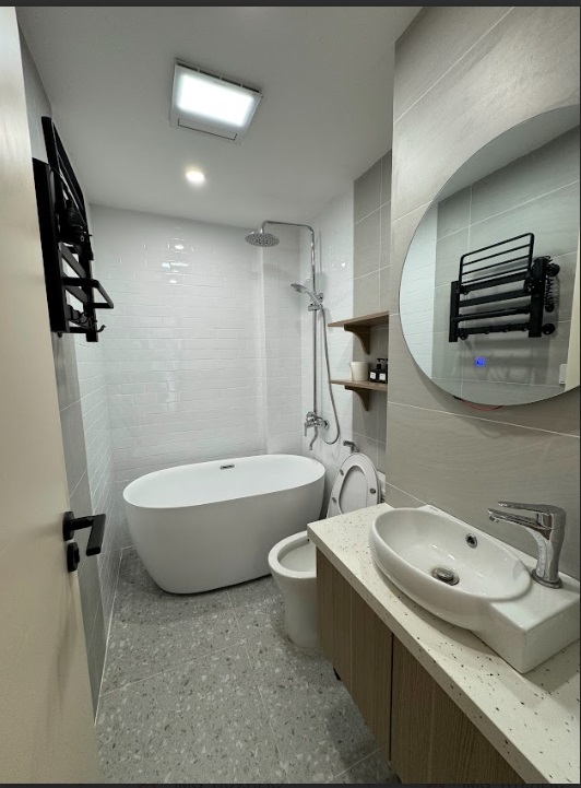 Phòng trọ Studio 25m2 tại HY Home 2 Lạc Long Quân - Tây Hồ - Phòng tắm