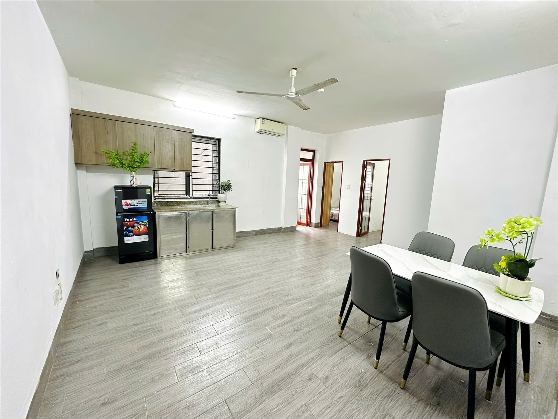 Phòng trọ 2 Phòng ngủ 50m2 tại TT House 1 Trung Kính - Cầu Giấy - Phòng khách