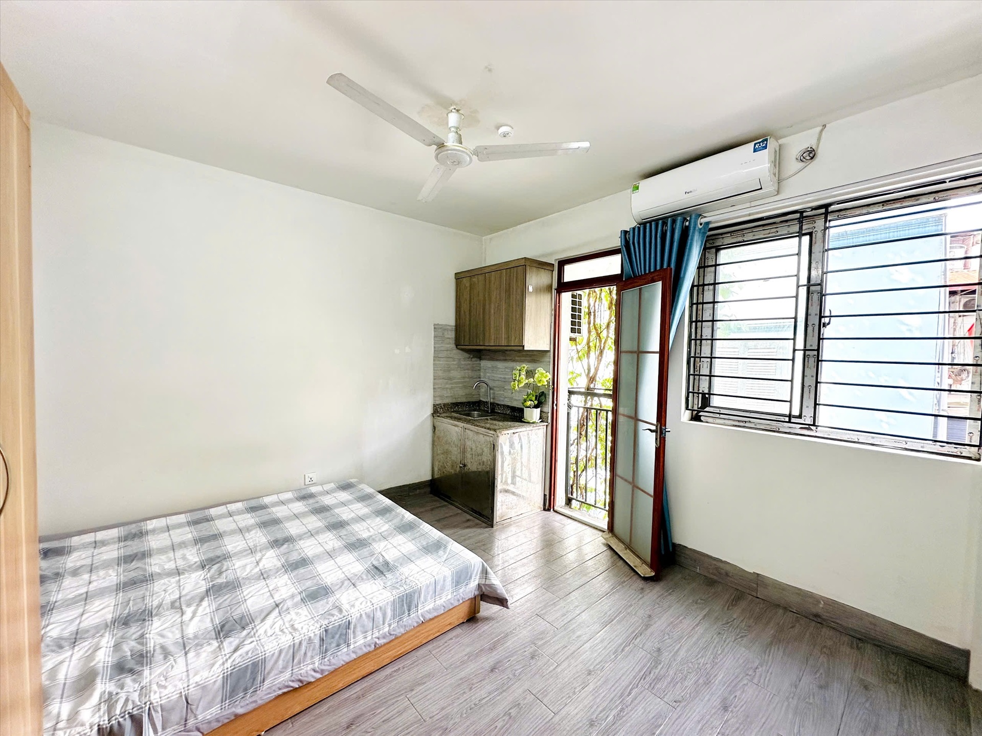 Phòng trọ 1 Phòng ngủ 25m2 tại TT House 1 Trung Kính - Cầu Giấy - Phòng bếp