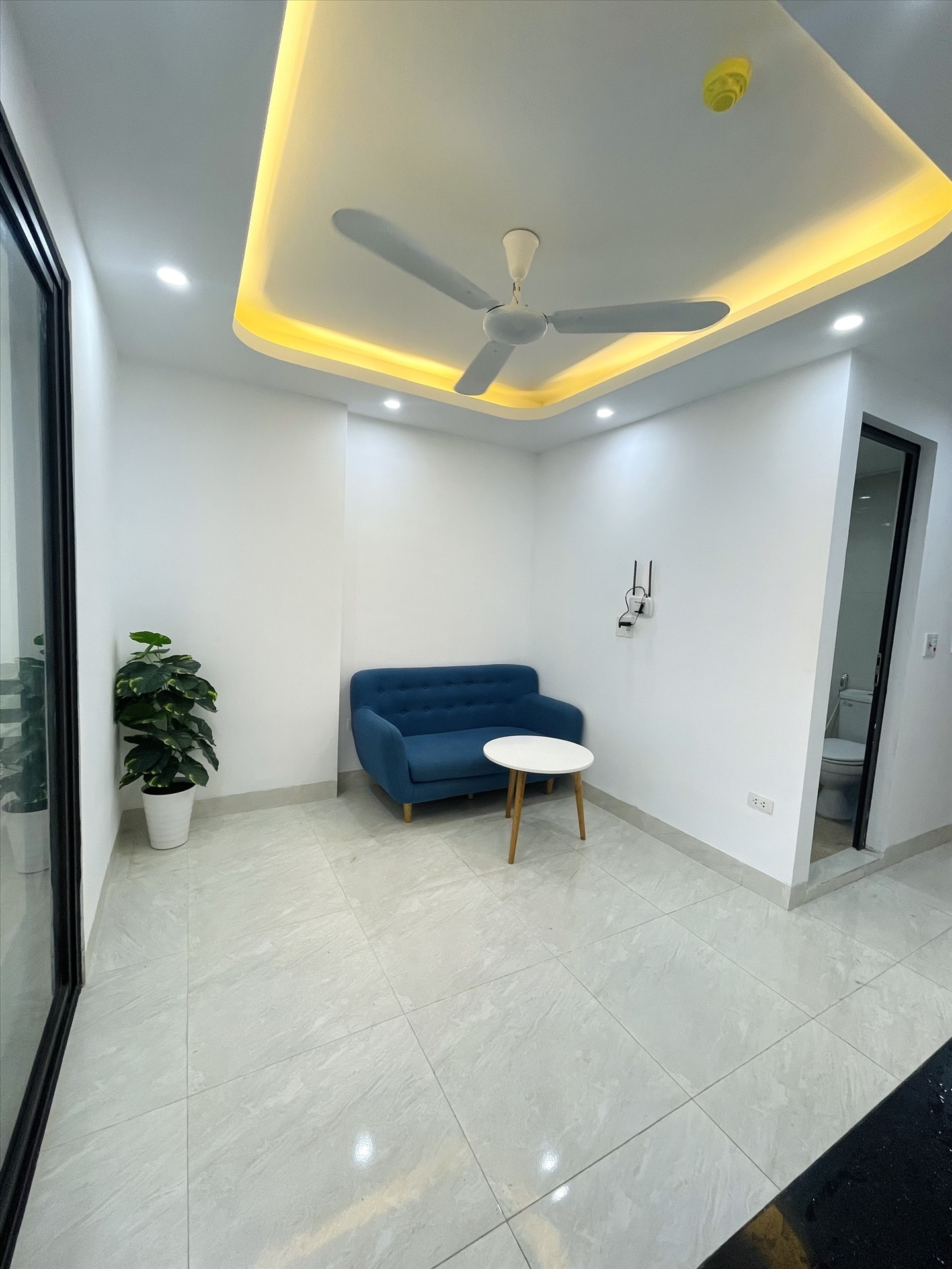 Phòng trọ 1 Phòng ngủ 45m2 tại TT House 4 Nguyễn Khánh Toàn - Cầu Giấy - Phòng khách