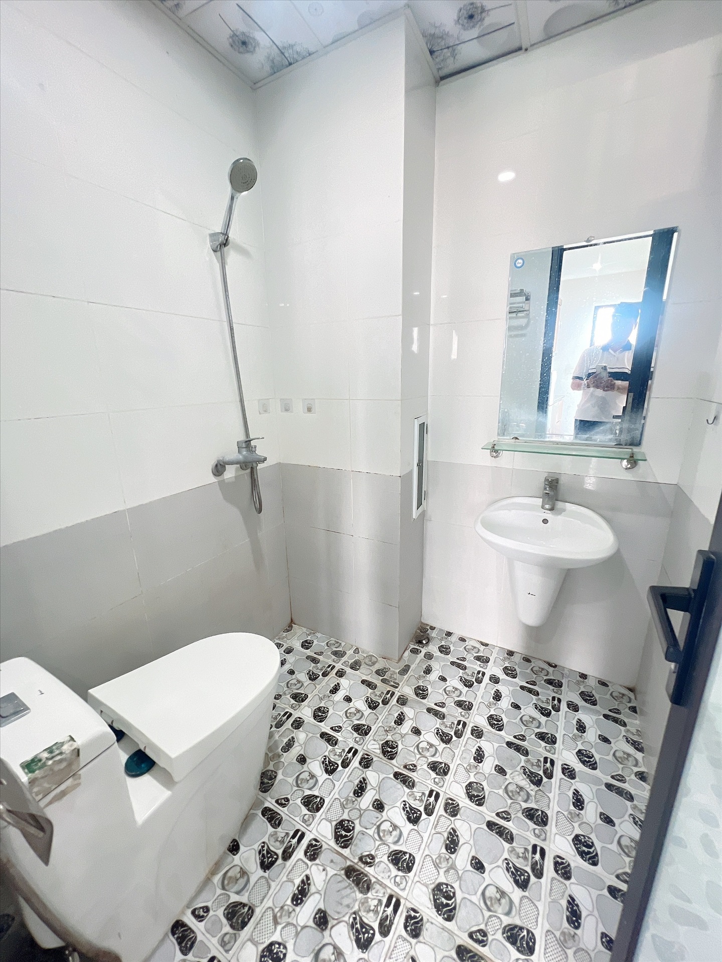 Phòng trọ Studio 30m2 tại AT Home Giảng Võ - Ba Đình - Phòng tắm