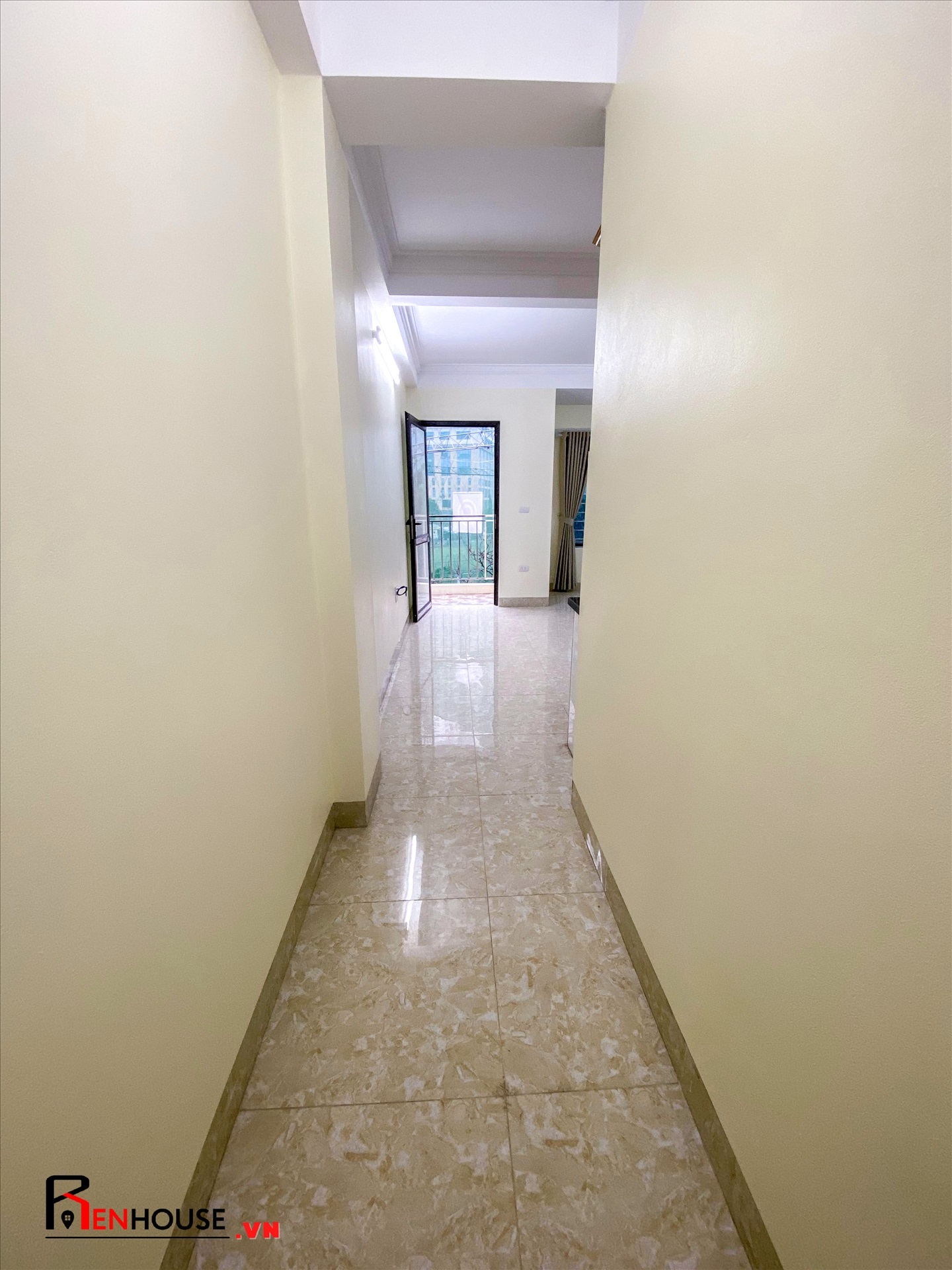 Phòng trọ Studio 30m2 tại RenHouse Yên Hòa - Cầu Giấy - Phòng khách