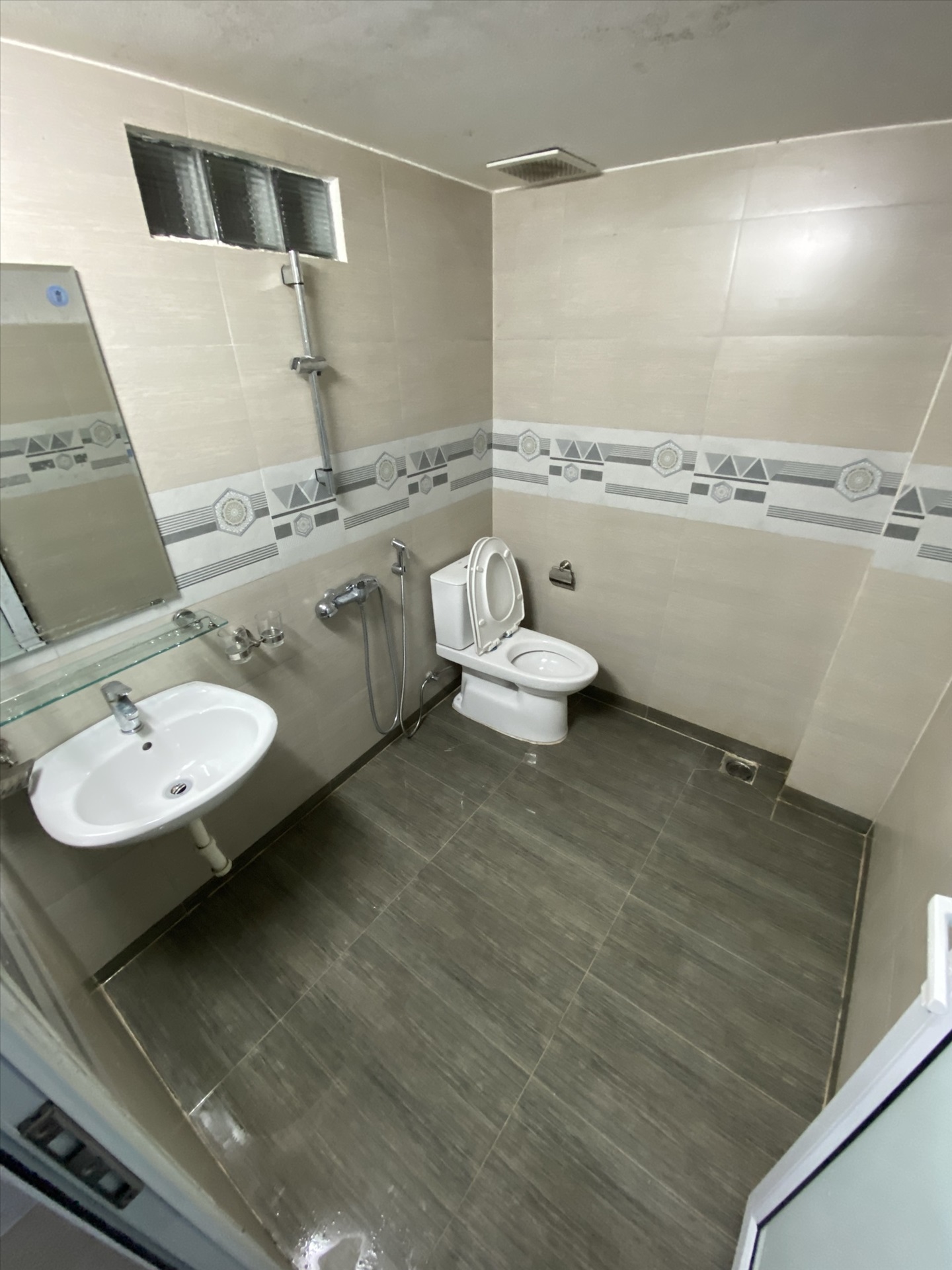 Phòng trọ Studio 22m2 tại Airstay Trần Đại Nghĩa - Hai Bà Trưng - Phòng tắm