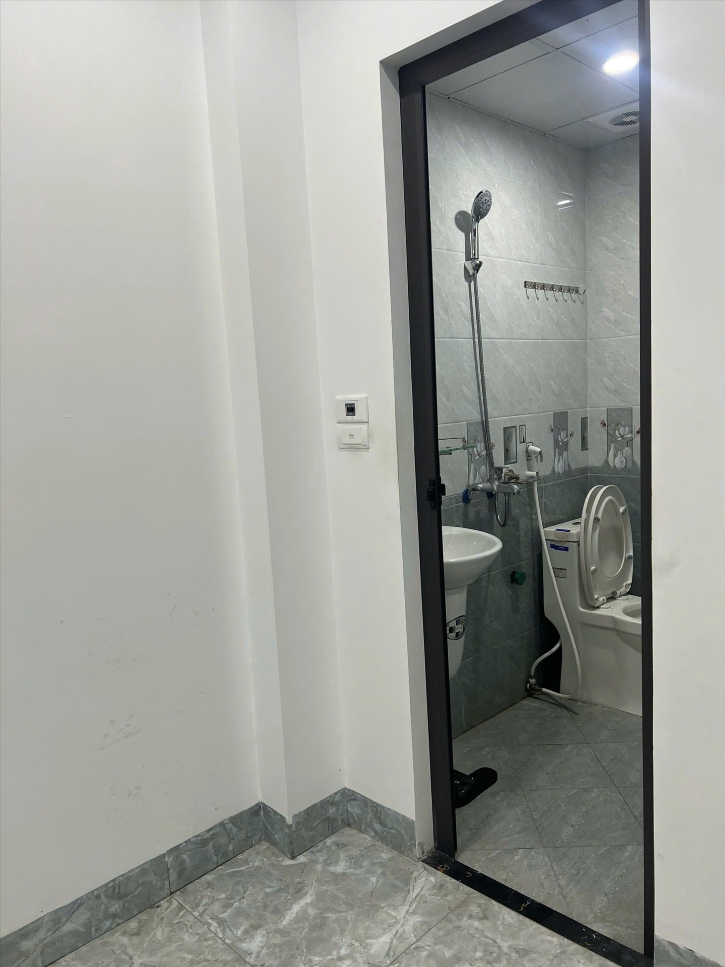 Phòng trọ Studio 25m2 tại DreamHouse 2 Mỹ Đình - Nam Từ Liêm - Phòng tắm