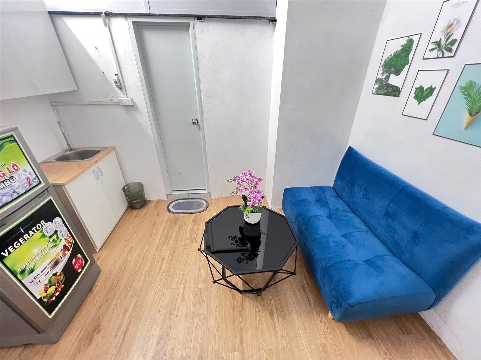 Phòng trọ 1 Phòng ngủ 25m2 tại AVHome Hồng Hà - Ba Đình - Phòng khách