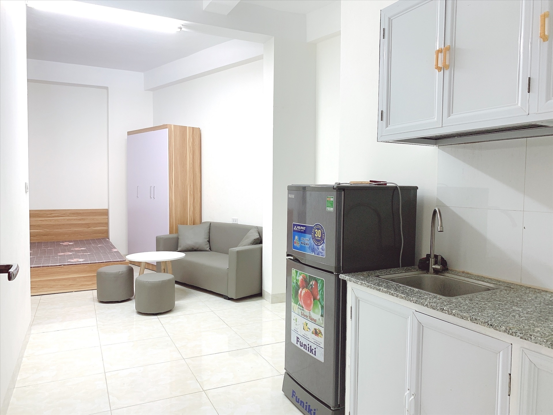 Phòng trọ Studio 30m2 tại AT Home Dương Quảng Hàm - Cầu Giấy - Phòng khách