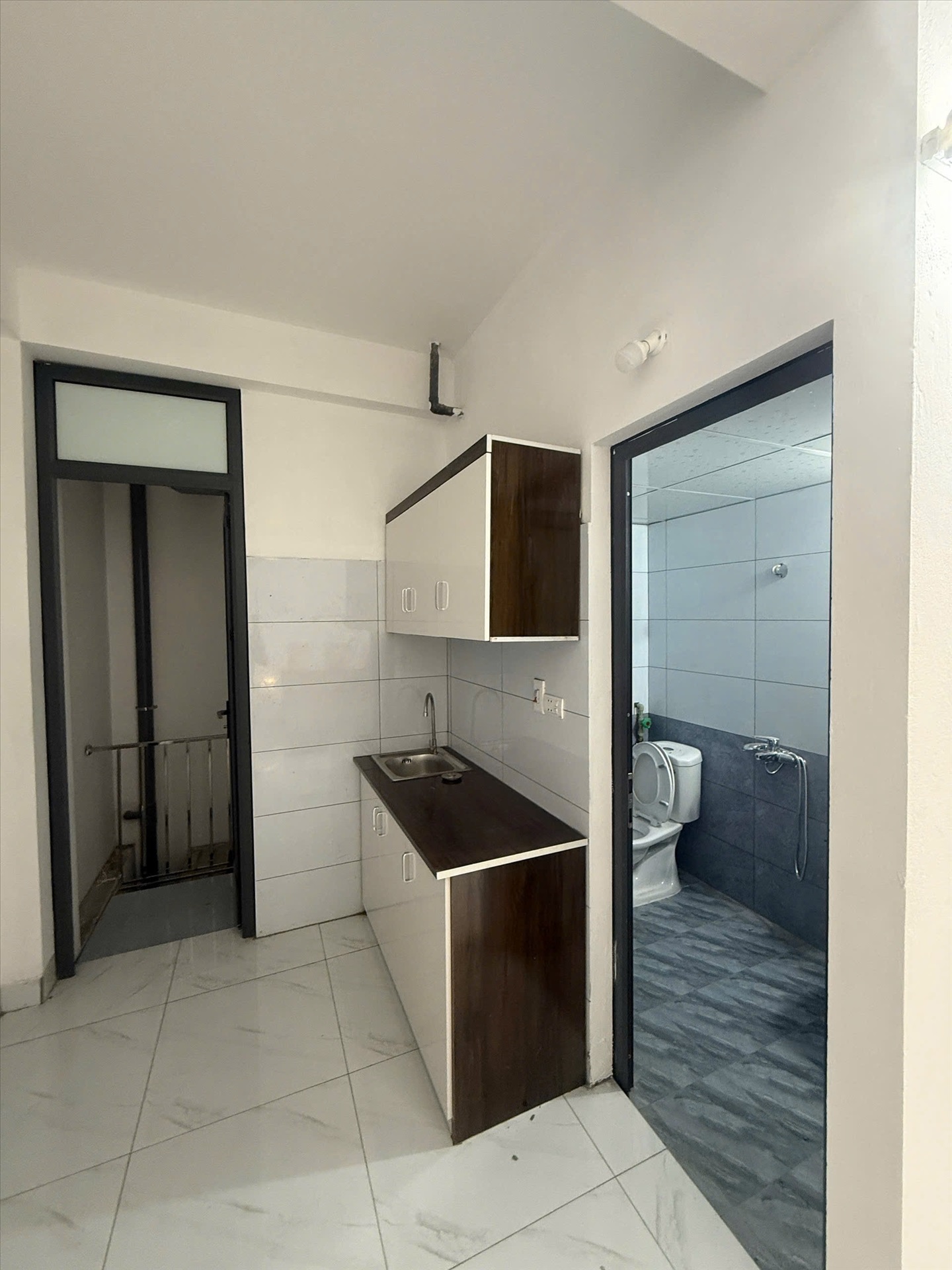 Phòng trọ Studio 40m2 tại VNFI House Mễ Trì Thượng  - Nam Từ Liêm - Phòng bếp