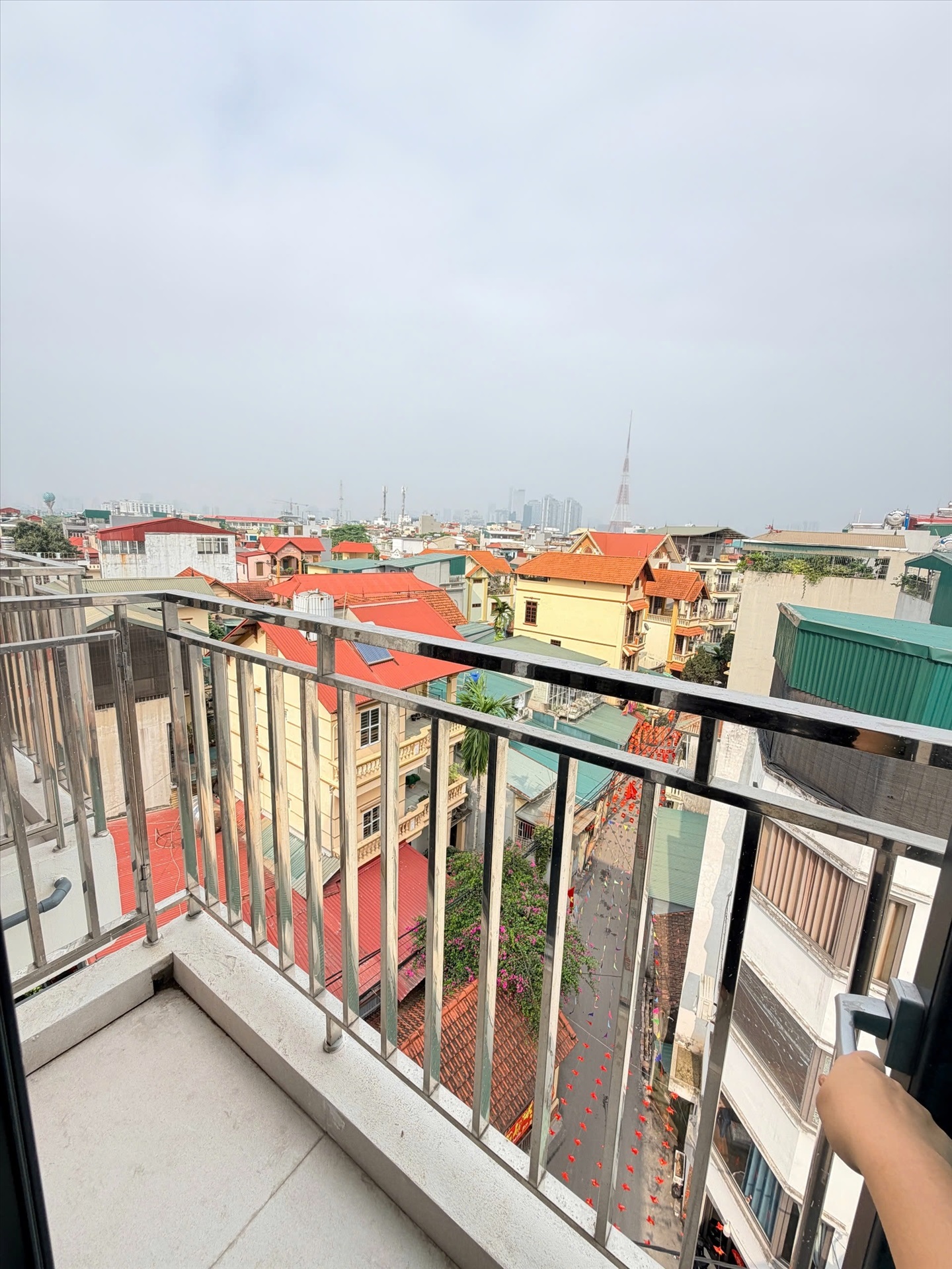 Phòng trọ Studio 30m2 tại VNFI House Tây Mỗ - Nam Từ Liêm - Ban công