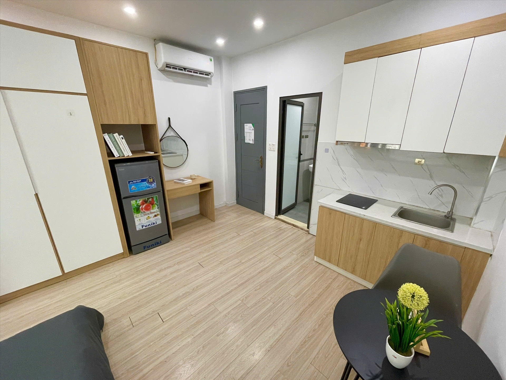 Phòng trọ Airstay Đội Cấn - Ba Đình - Phòng (*)