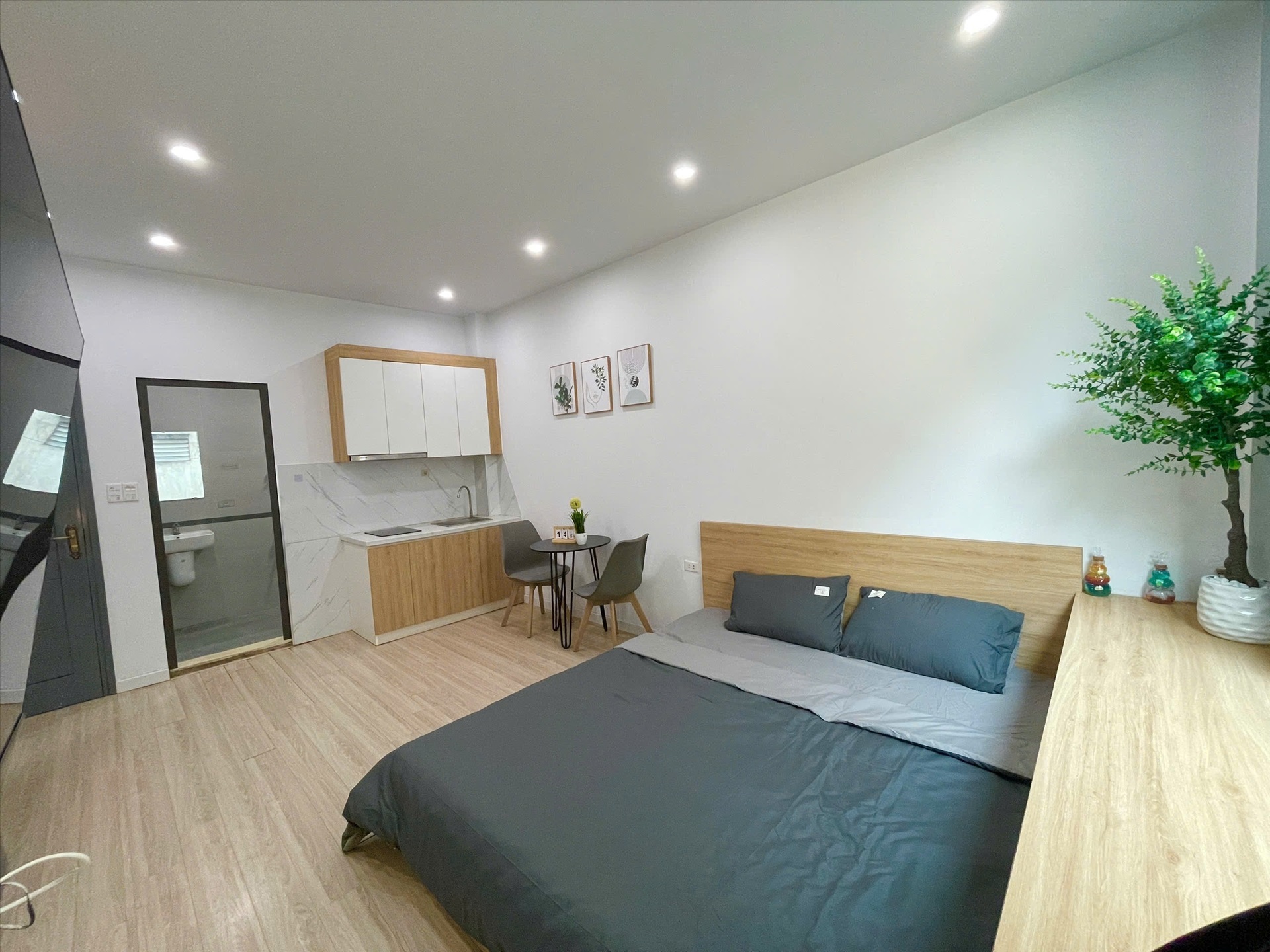 Phòng trọ Airstay Đội Cấn - Ba Đình - Phòng (*)