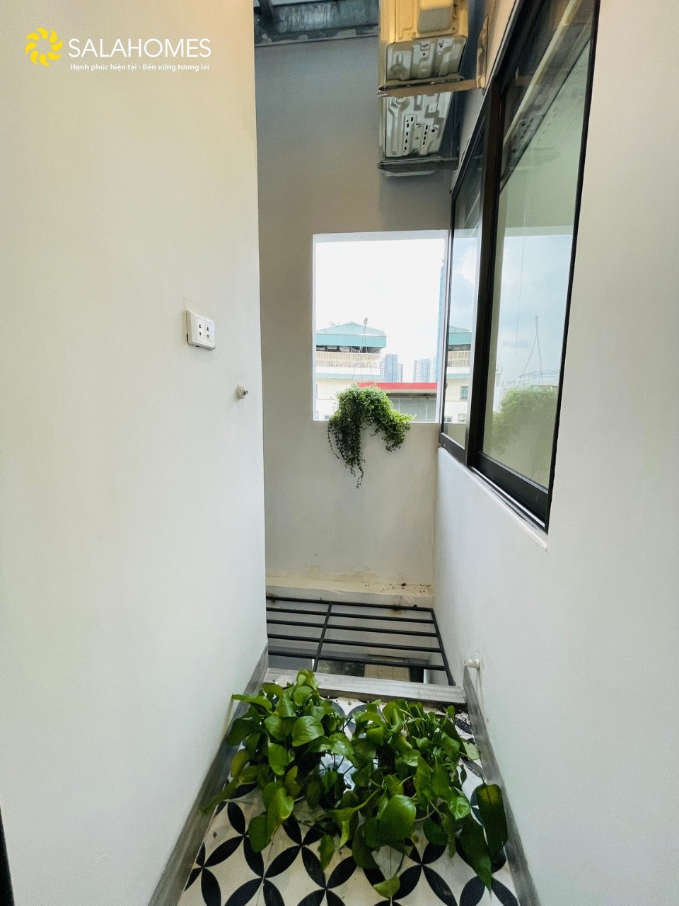Phòng trọ Studio 35m2 tại Salahomes Nguyễn Thị Định - Cầu Giấy - Ban công