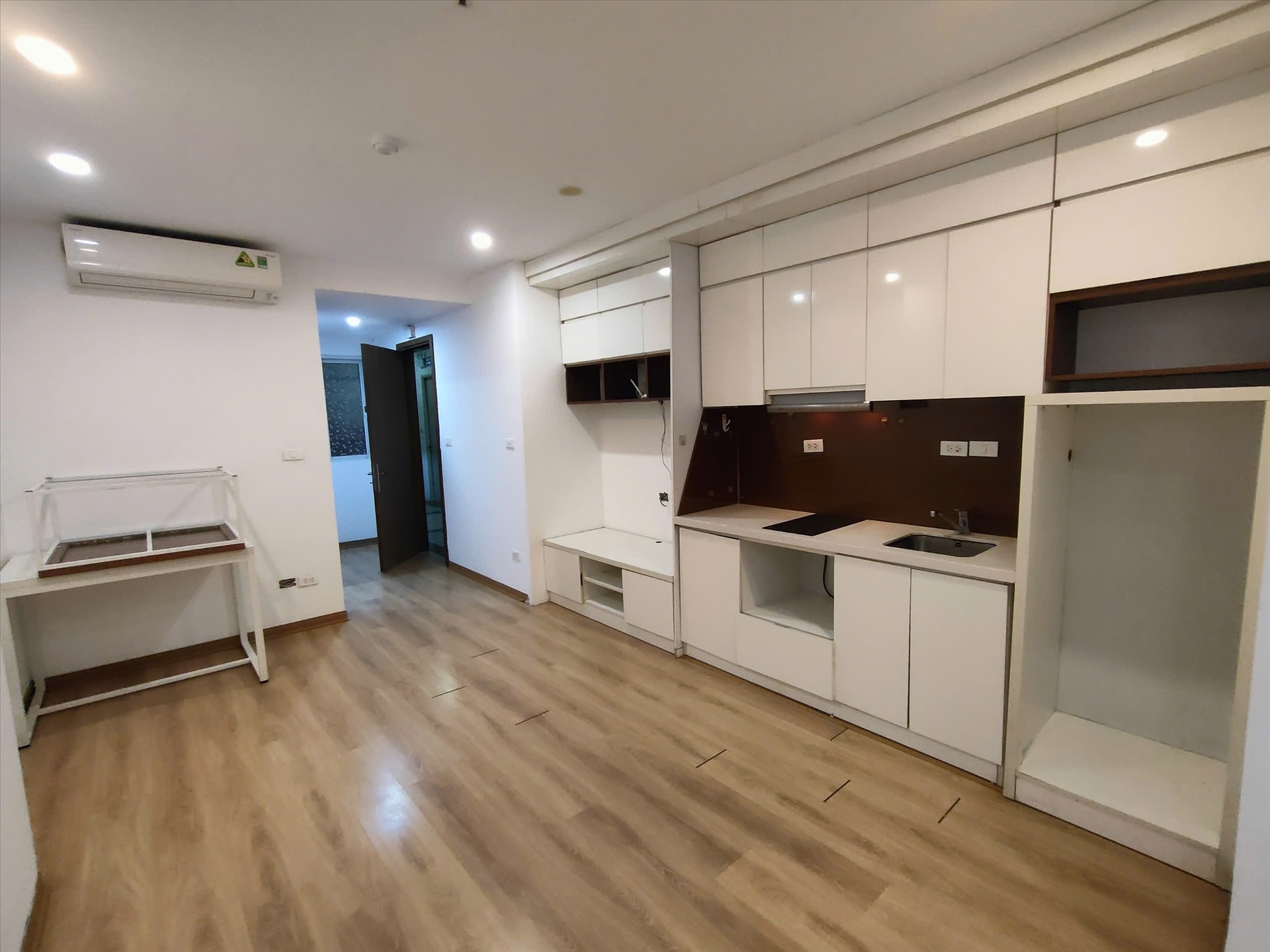 Phòng trọ Studio 22m2 tại AN House Trần Duy Hưng - Cầu Giấy - Phòng khách