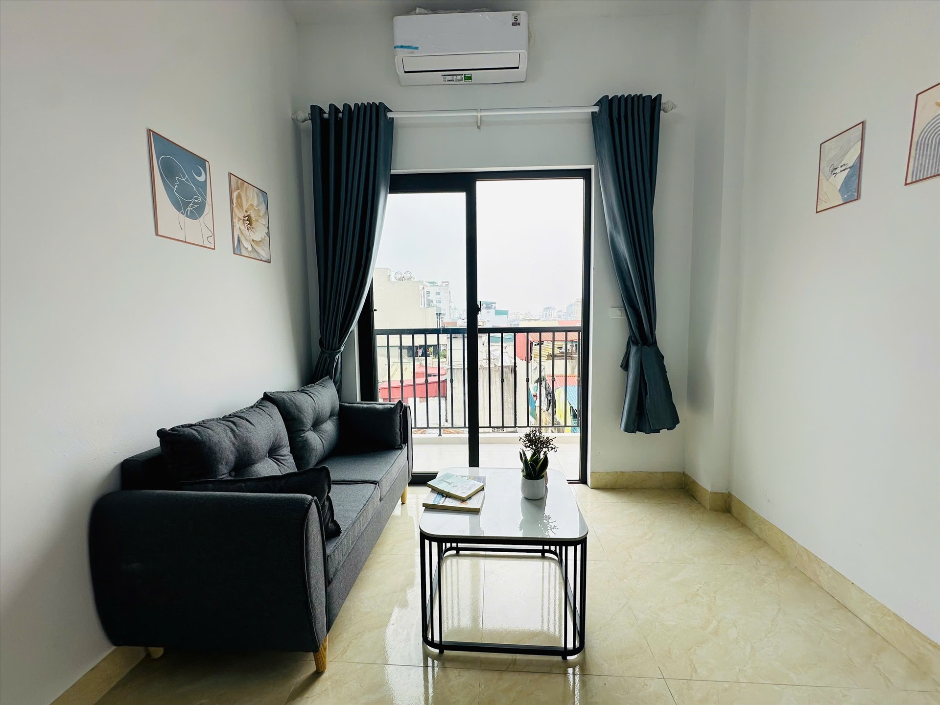 Phòng trọ Duplex 25m2 tại NV Home Xã Đàn - Đống Đa - Phòng khách