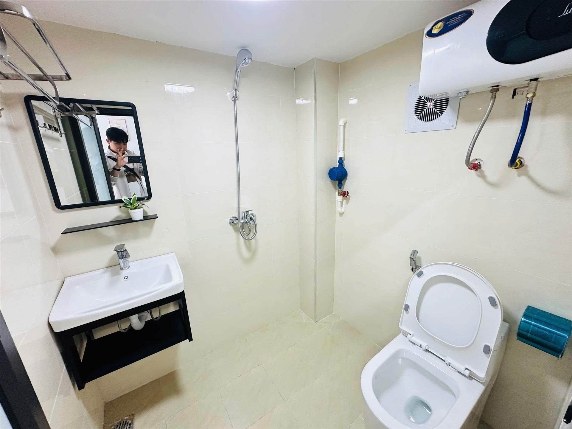Phòng trọ Duplex 25m2 tại NV Home Xã Đàn - Đống Đa - Phòng tắm