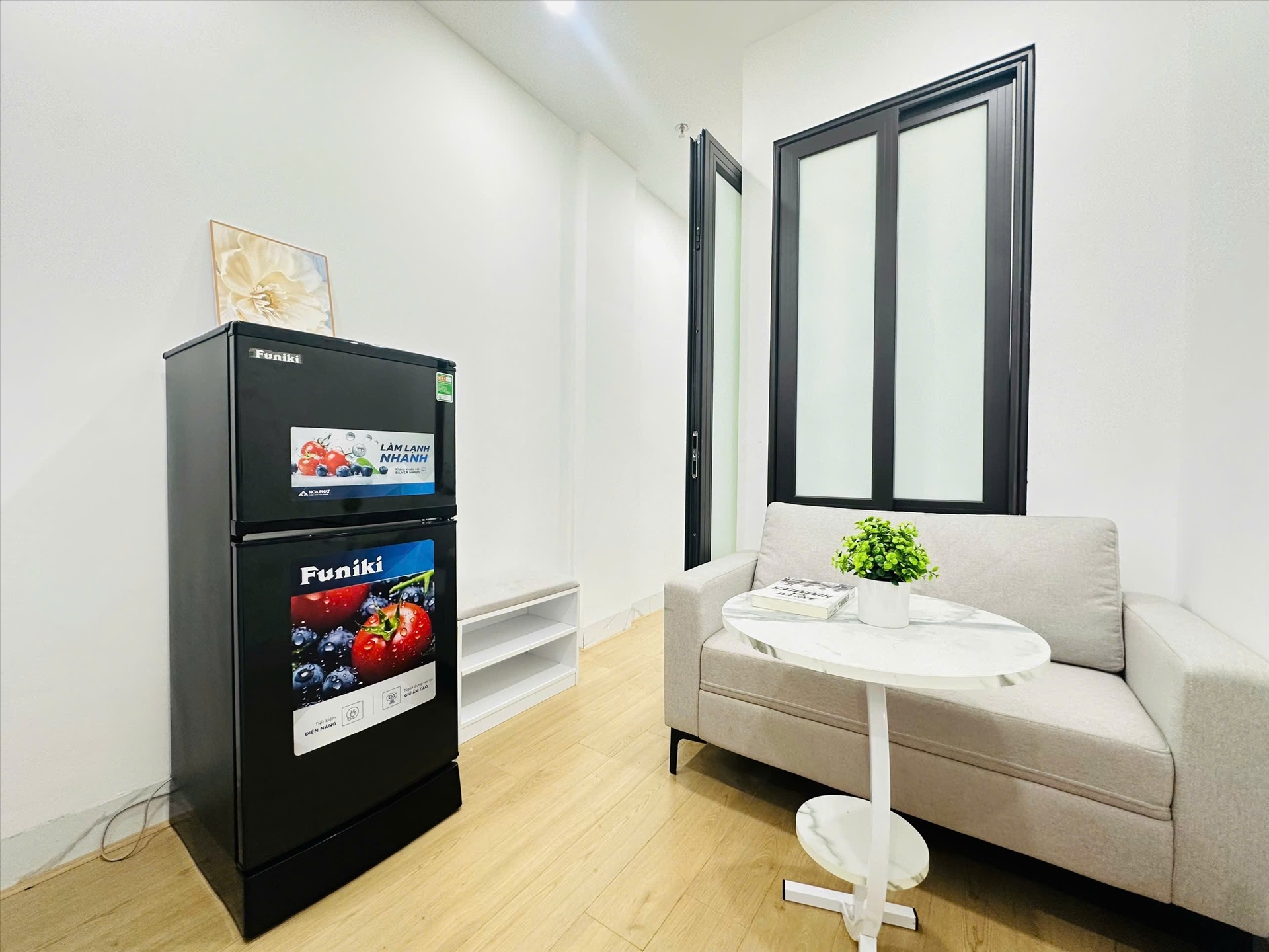 Phòng trọ 1 Phòng ngủ 30m2 tại NV Home B Thái Thịnh - Đống Đa - Phòng khách