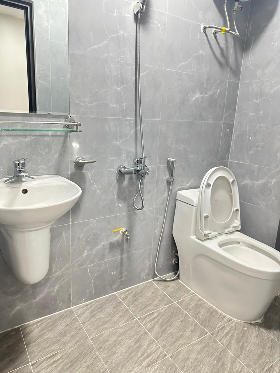 Phòng trọ Studio 30m2 tại Friends Team Mỹ Đình - Nam Từ Liêm - Phòng tắm