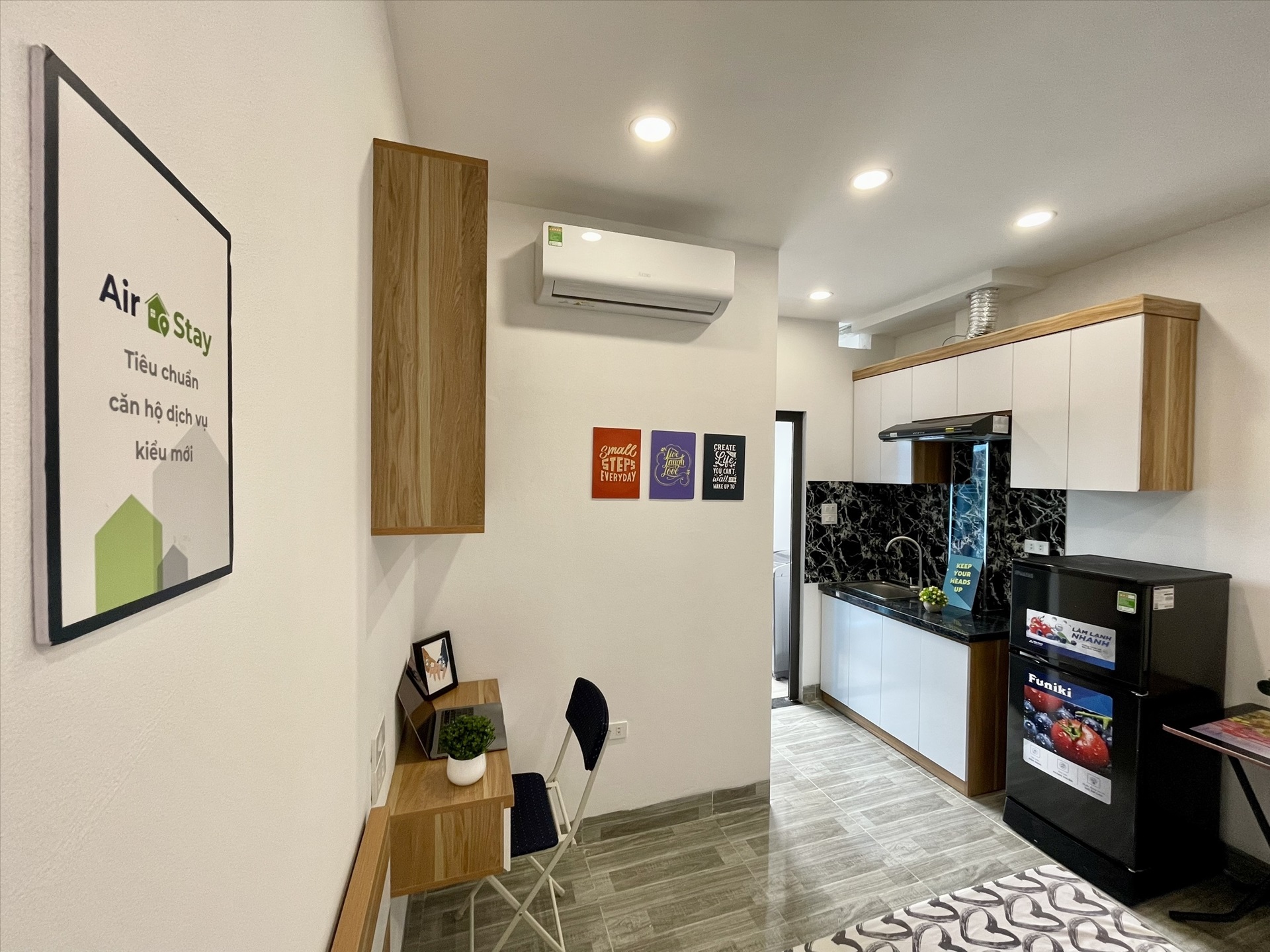 Phòng trọ Studio 24m2 tại Airstay Hoàng Mai - Hoàng Mai - Góc làm việc