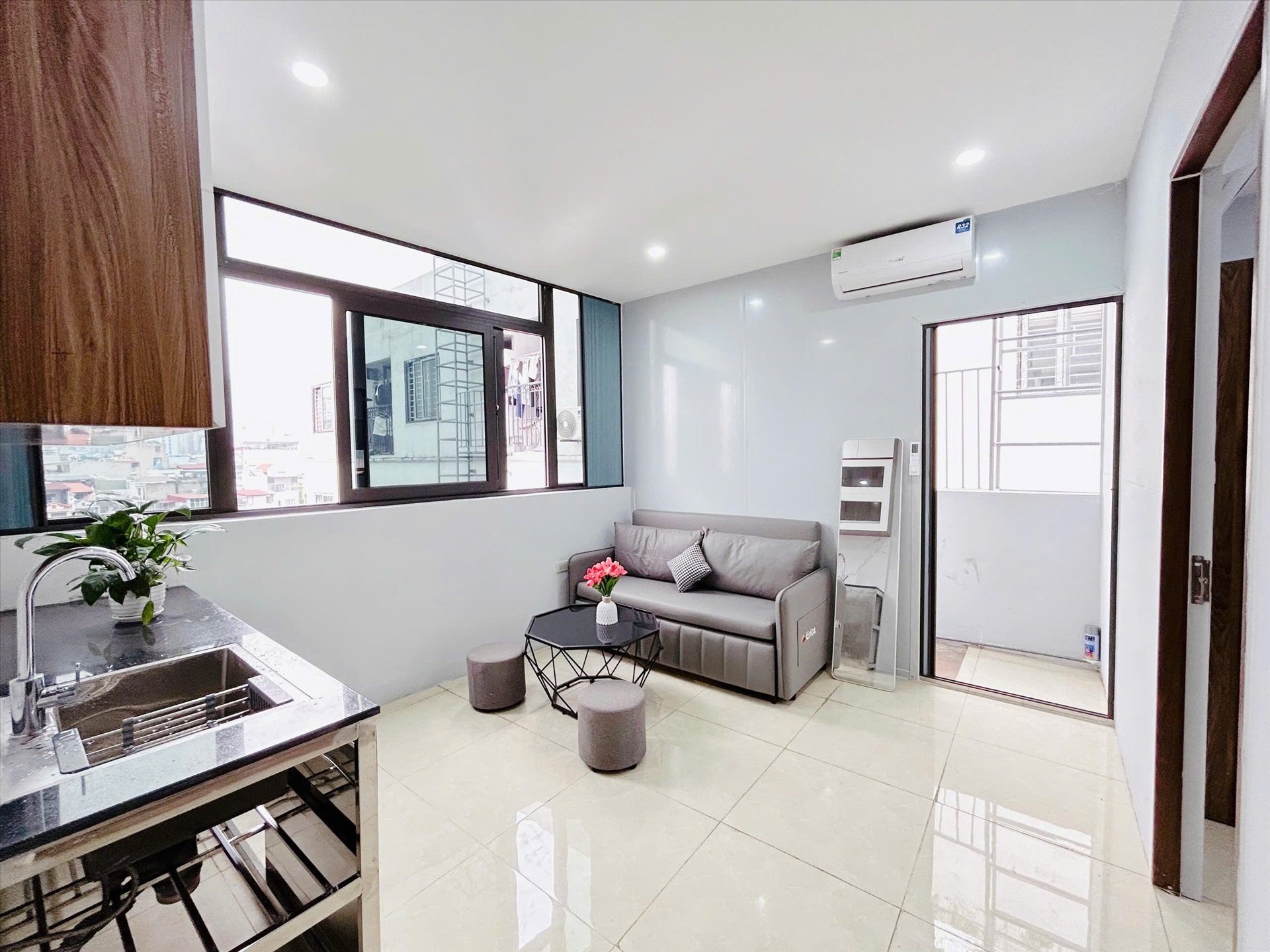 Phòng trọ 1 Phòng ngủ 34m2 tại Suha Home Quan Nhân - Thanh Xuân - Phòng khách