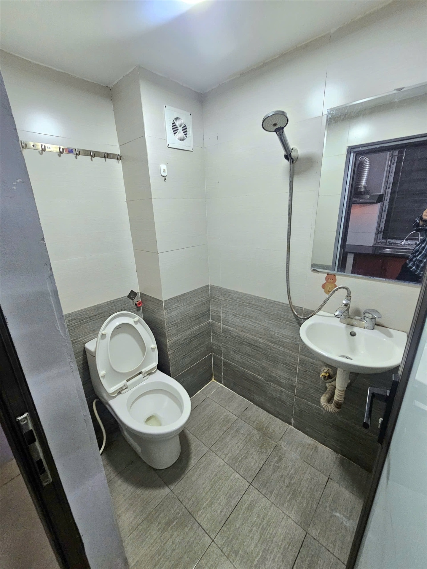 Phòng trọ Studio 25m2 tại Timehouse 4 Mỹ Đình - Nam Từ Liêm - Phòng tắm