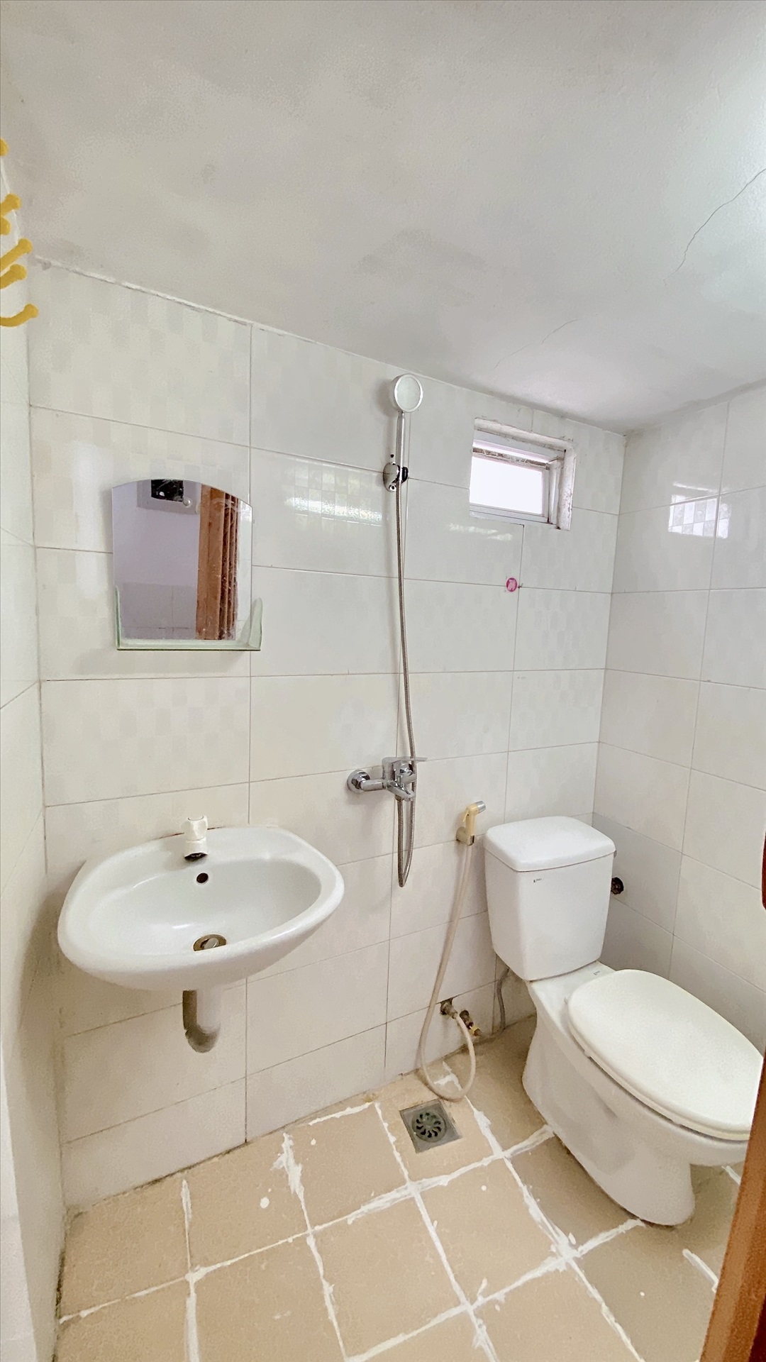 Phòng trọ Studio 25m2 tại QHOME Đường Láng - Đống Đa - Phòng tắm