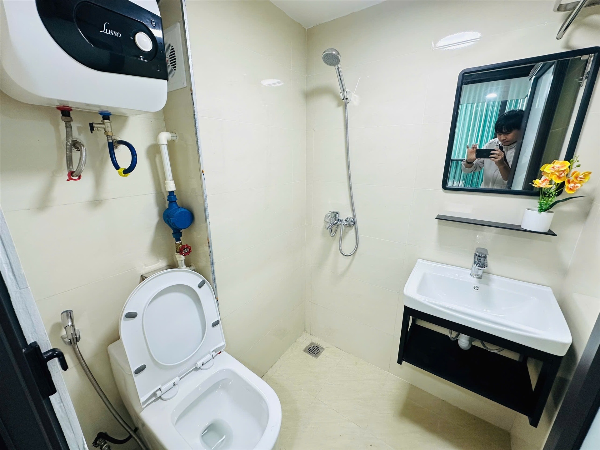 Phòng trọ Studio 25m2 tại NV Home Xã Đàn - Đống Đa - Phòng tắm