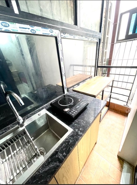 Phòng trọ Studio 28m2 tại HappyHomes Lạc Long Quân - Cầu Giấy - Phòng bếp