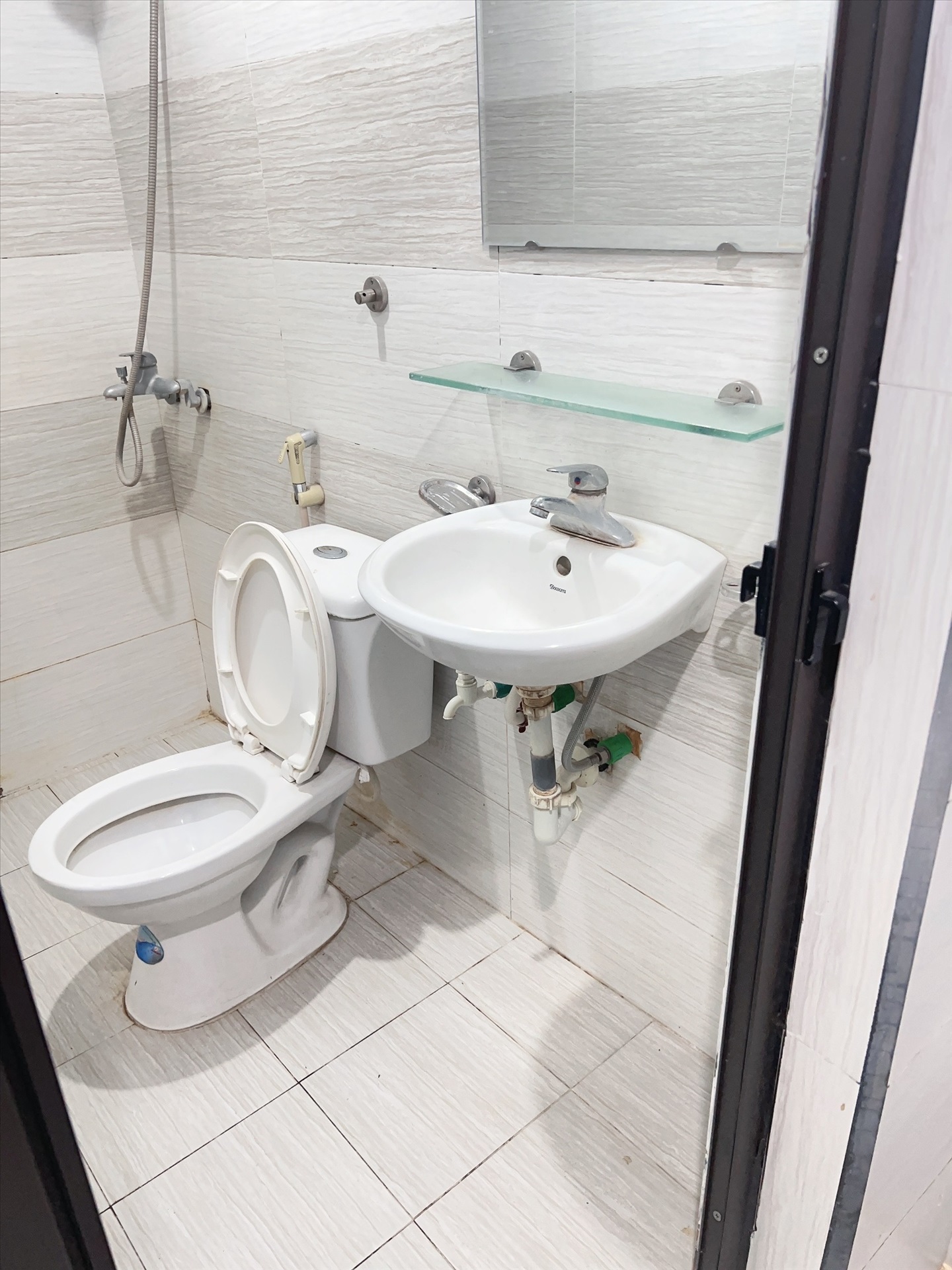 Phòng trọ Studio 28m2 tại HappyHomes Hồ Tùng Mậu - Cầu Giấy - Phòng tắm