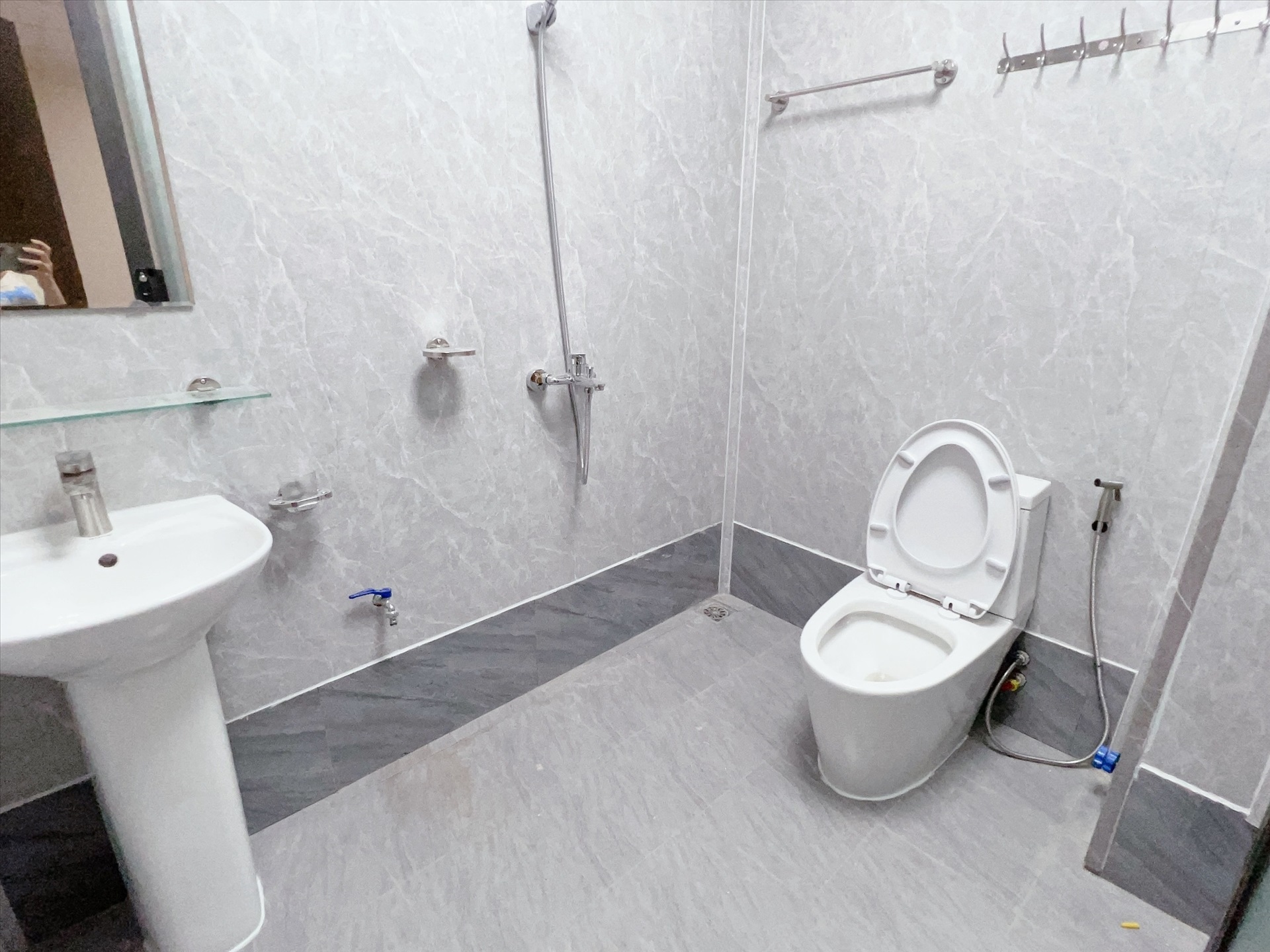 Phòng trọ Studio 30m2 tại Happyhomes Bala - Hà Đông - Phòng tắm