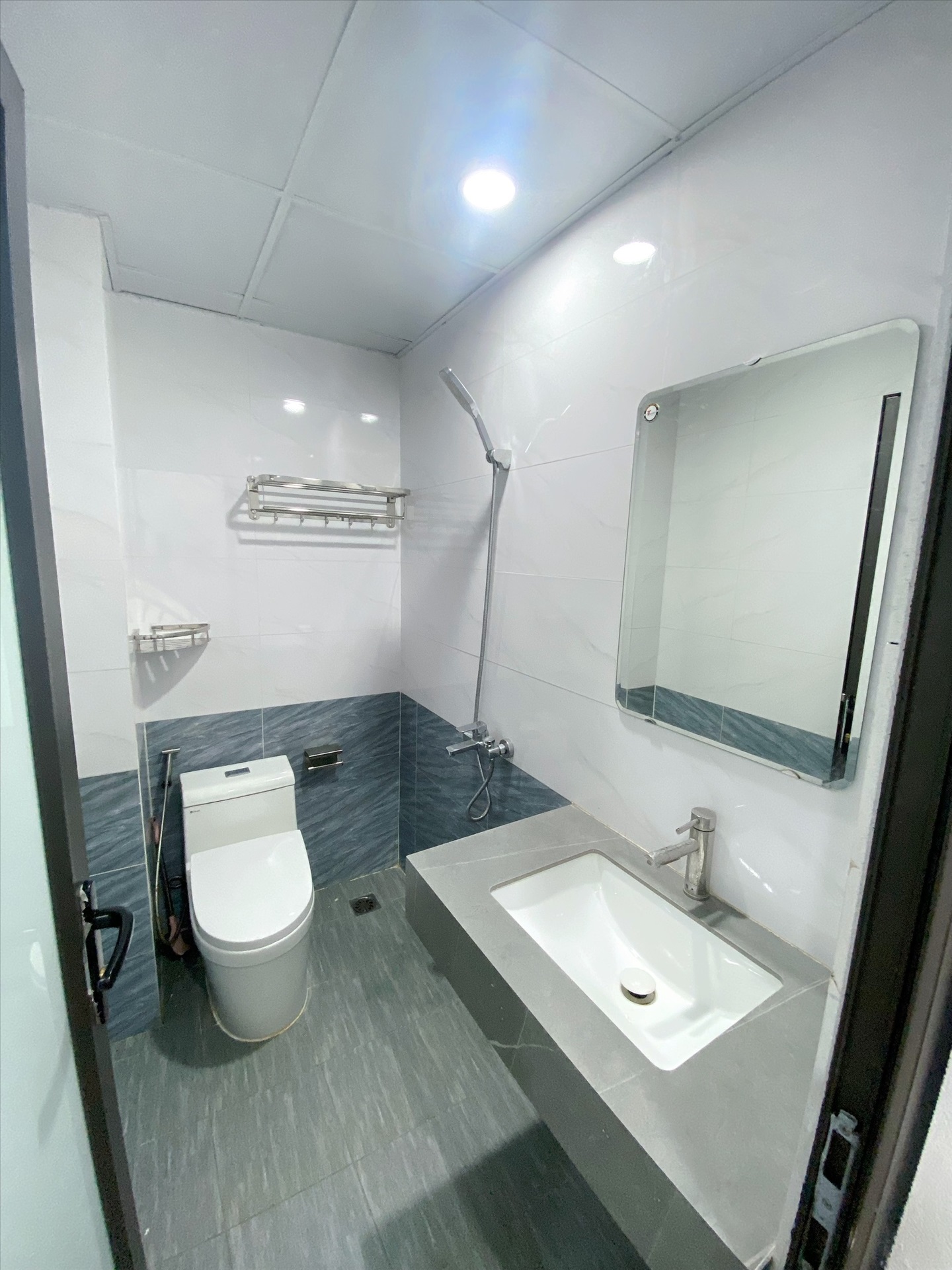 Phòng trọ Studio 35m2 tại Suha Home Mỹ Đình - Nam Từ Liêm - Phòng tắm