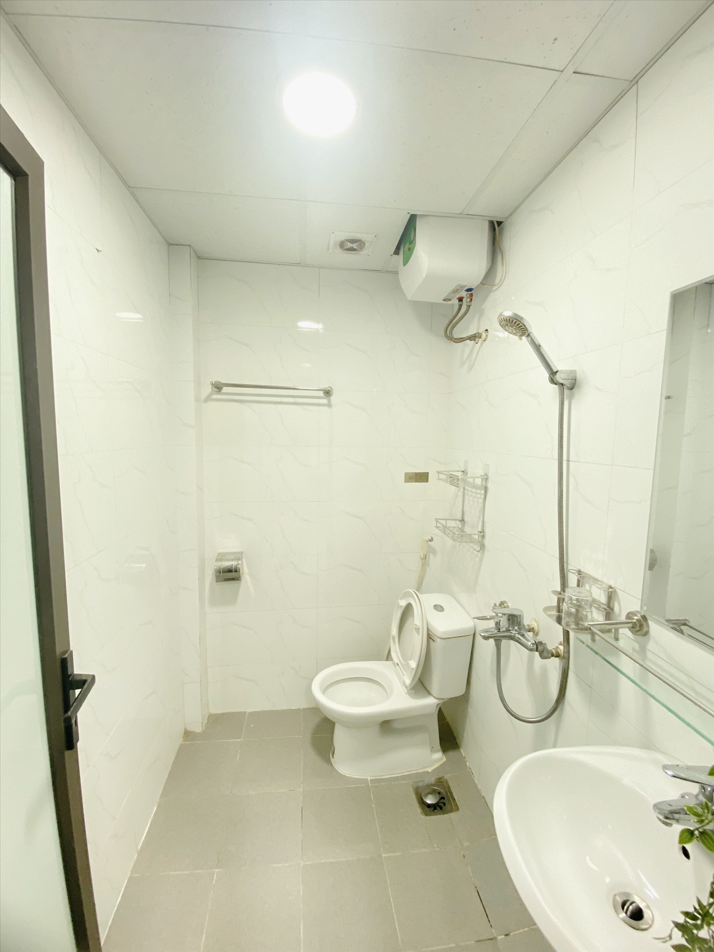 Phòng trọ 1 Phòng ngủ 35m2 tại Suha Home Vũ Trọng Phụng - Thanh Xuân - Phòng tắm