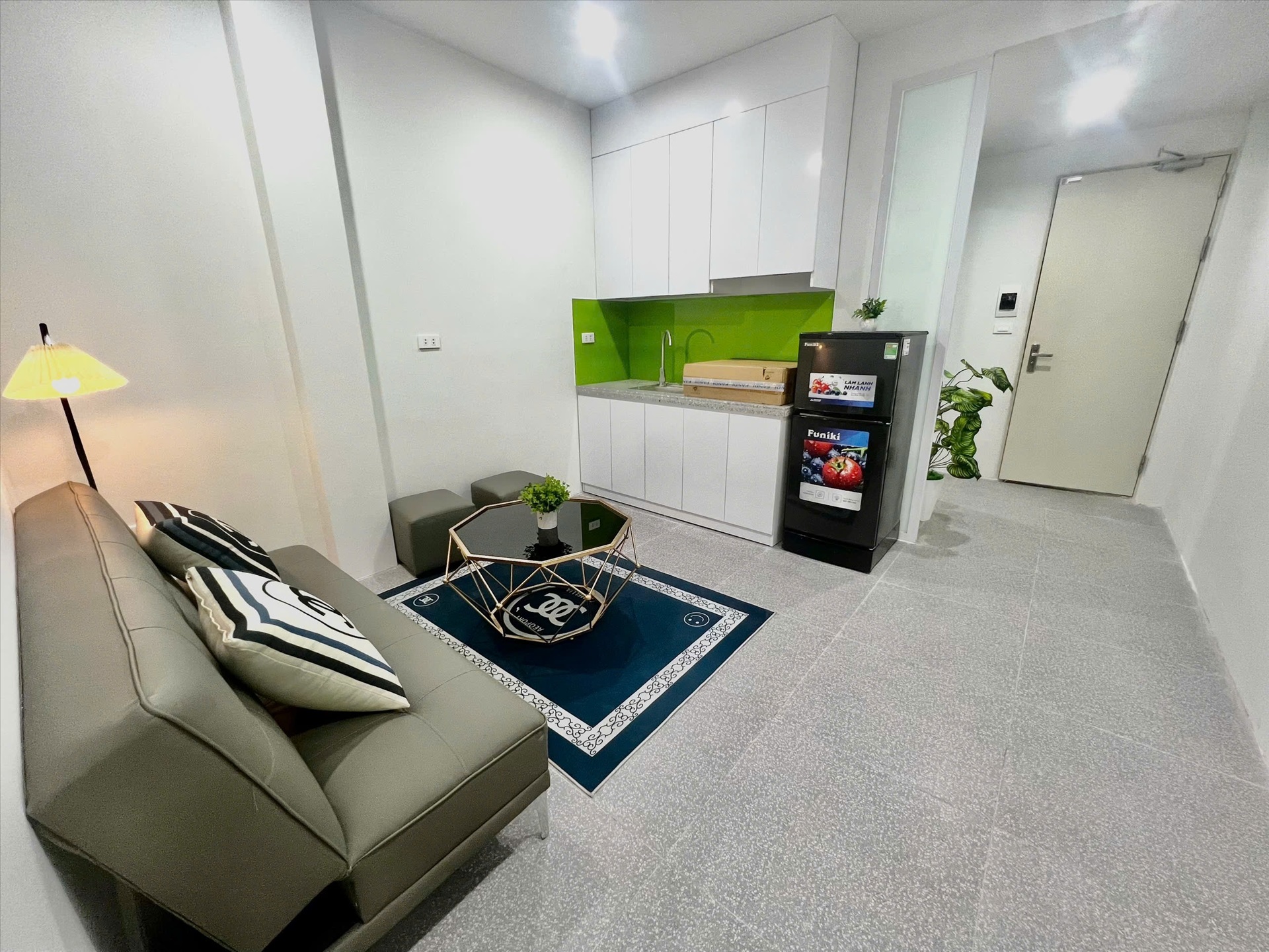 Phòng trọ 1 Phòng ngủ 40m2 tại CTC Home Hoàng Cầu - Đống Đa - Phòng khách